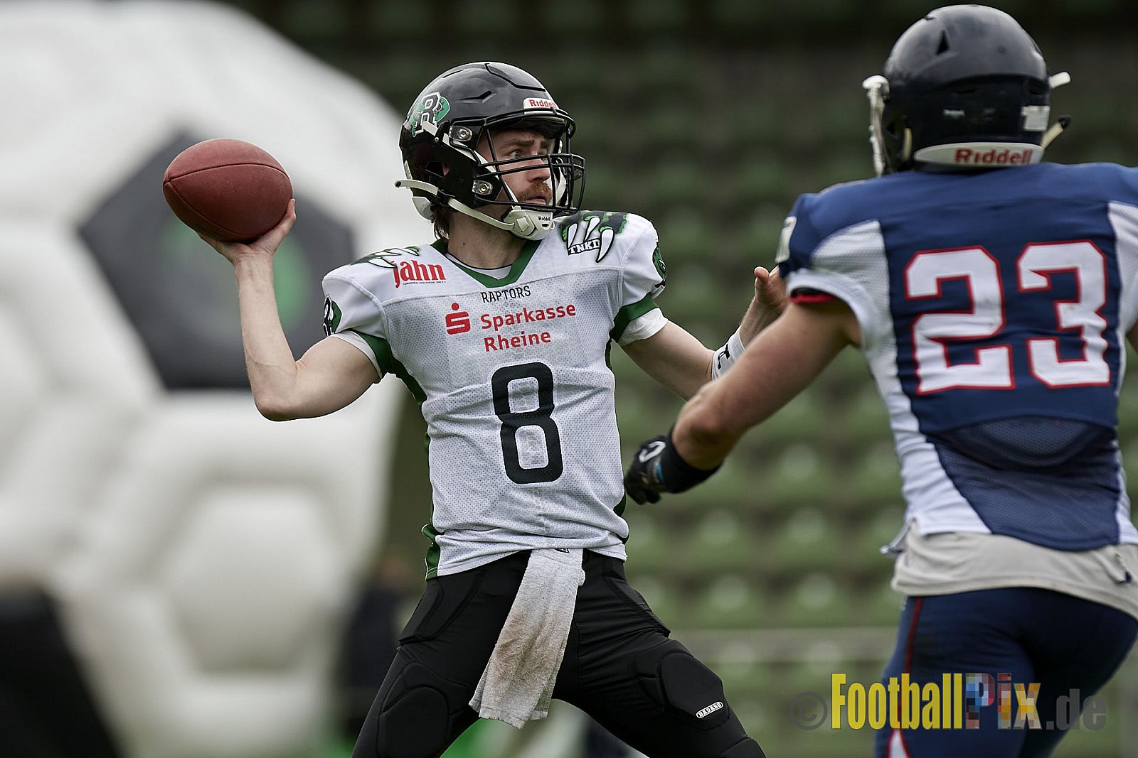 AFCV Verbandsliga Season 2023 Recklinghausen Chargers vs. Rheine Raptors am 29.04.2023 im Stadion Stadion Hohenhorst, Am Stadion 1, 45659 Recklinghausen, Punkte Endstand 37 : 10.
[2023-04-29_0103] - RecklinghausenChargersVsRheineRaptors