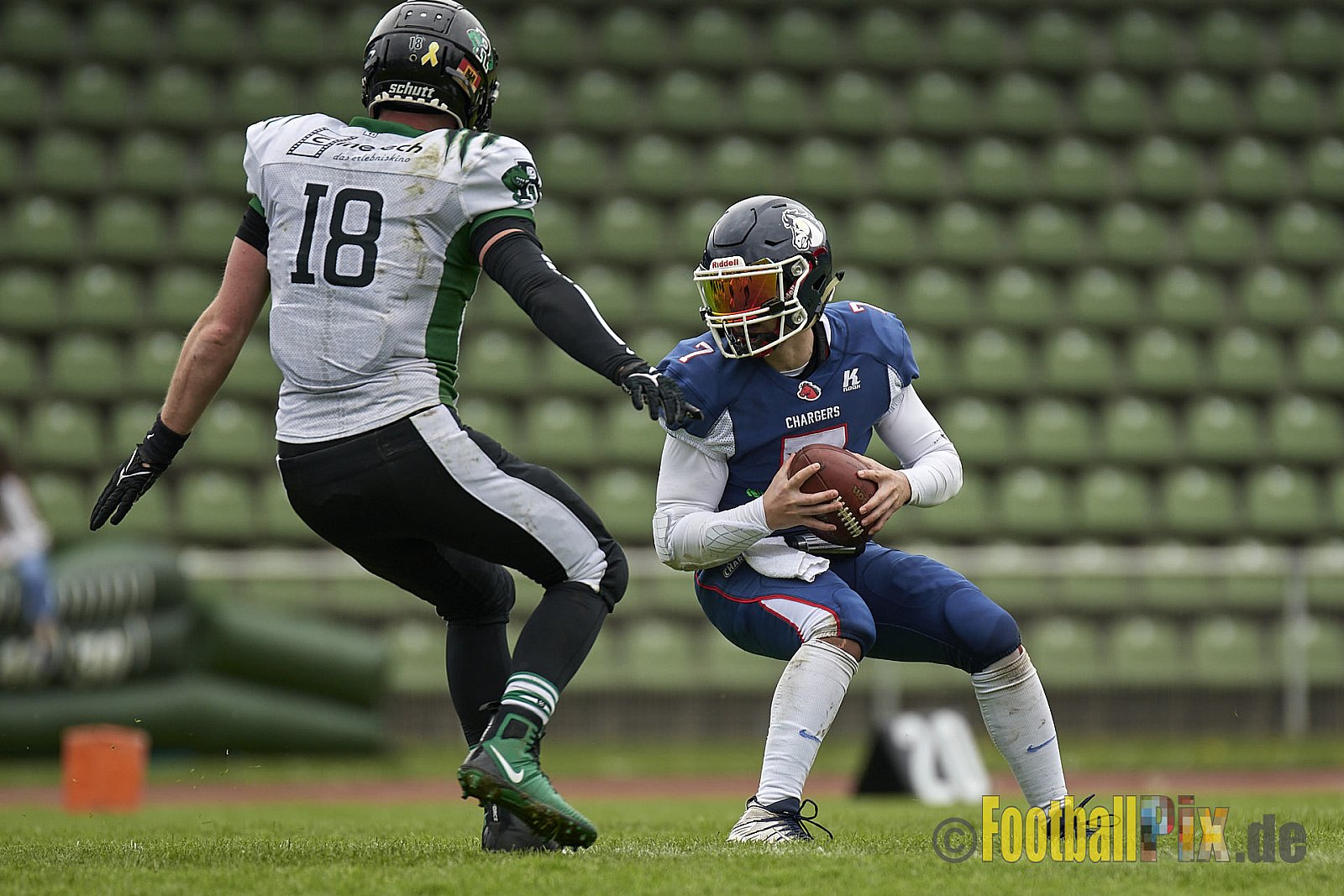 AFCV Verbandsliga Season 2023 Recklinghausen Chargers vs. Rheine Raptors am 29.04.2023 im Stadion Stadion Hohenhorst, Am Stadion 1, 45659 Recklinghausen, Punkte Endstand 37 : 10.
[2023-04-29_0215] - RecklinghausenChargersVsRheineRaptors