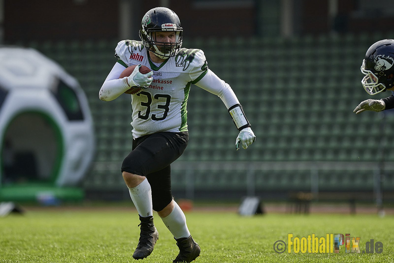 AFCV Verbandsliga Season 2023 Recklinghausen Chargers vs. Rheine Raptors am 29.04.2023 im Stadion Stadion Hohenhorst, Am Stadion 1, 45659 Recklinghausen, Punkte Endstand 37 : 10.
[2023-04-29_0315] - RecklinghausenChargersVsRheineRaptors