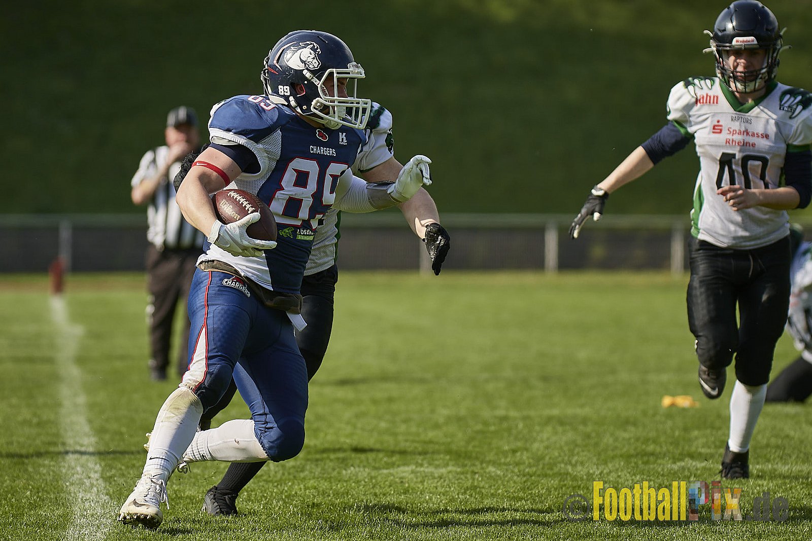 AFCV Verbandsliga Season 2023 Recklinghausen Chargers vs. Rheine Raptors am 29.04.2023 im Stadion Stadion Hohenhorst, Am Stadion 1, 45659 Recklinghausen, Punkte Endstand 37 : 10.
[2023-04-29_0333] - RecklinghausenChargersVsRheineRaptors
