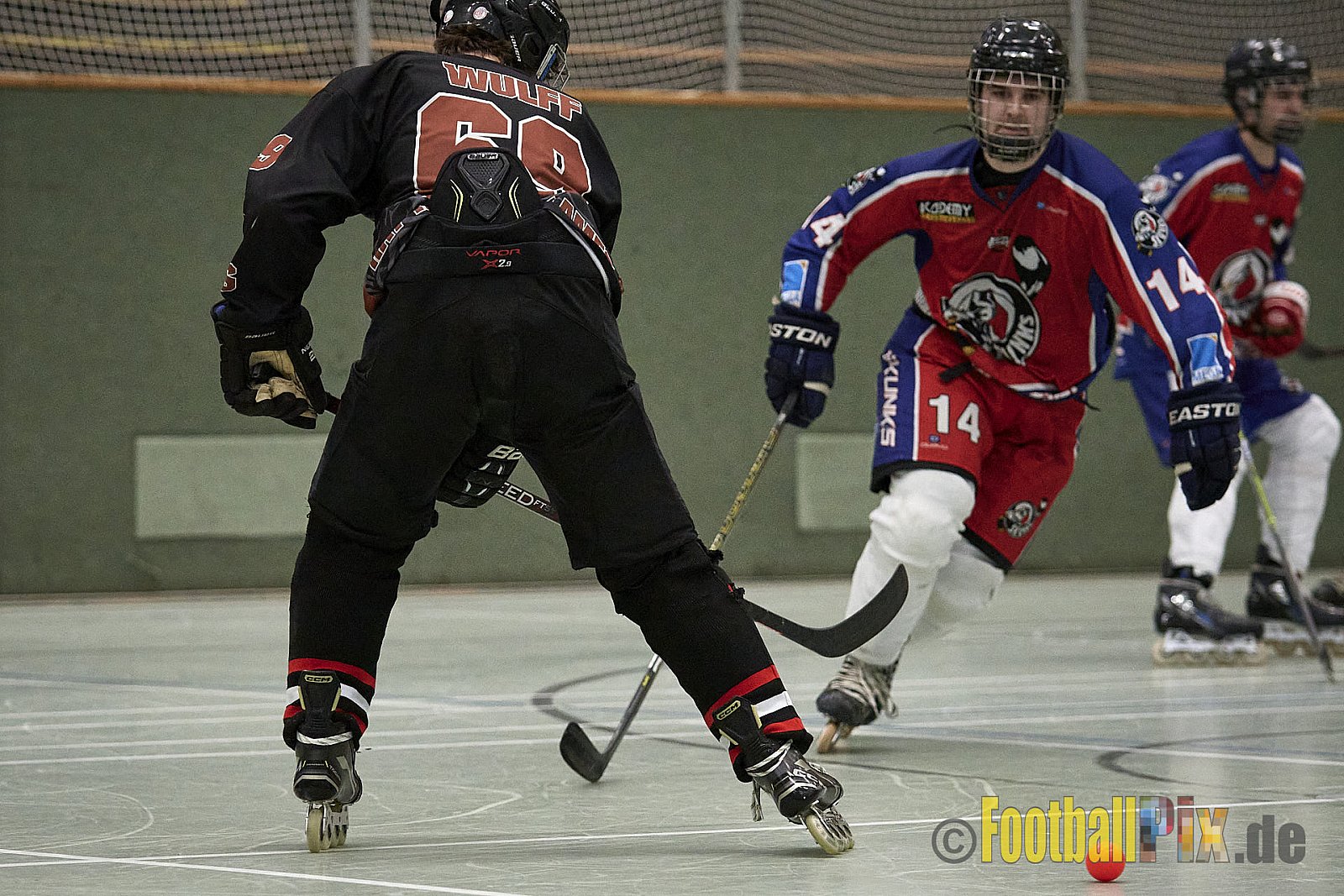 ISHD Inliner Hockey LLR Monheim Skunks I vs. Hilden Flames II am 14.05.2023 im Stadion Sporthalle Sandberg, Falkenstr., 40789 Monheim, Punkte Endstand 9 : 8. - IshdMonheimSkunksVsHildenFlames2