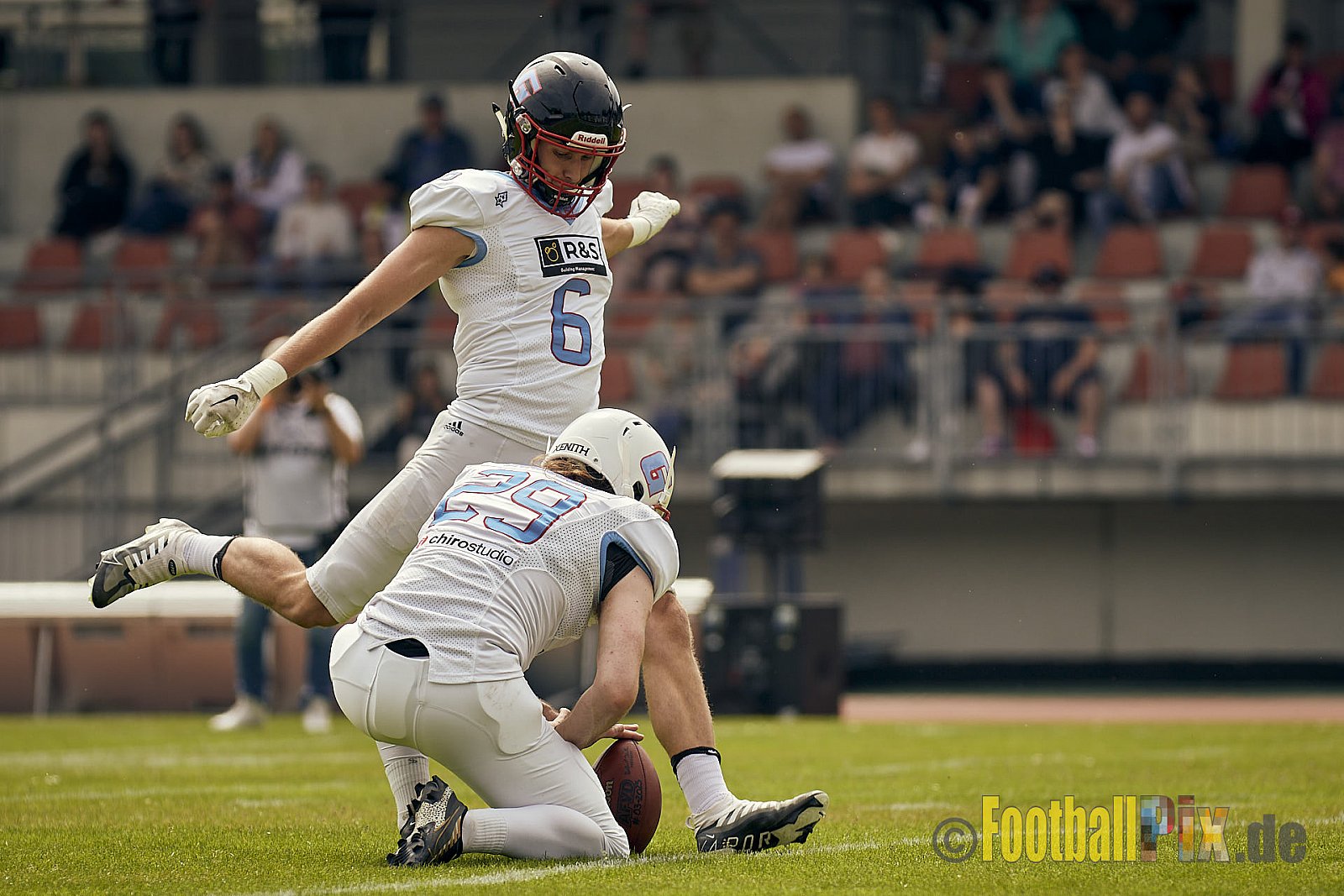 AFCV Regionalliga Season 2023 Essen Assindia Cardinals vs. Bonn Gamecocks am 21.05.2023 im Stadion am Hallo, Hallostraße 50, 45141 Essen, Punkte Endstand: 20 : 28
[Bildnummer: 2023-05-21_0093] - EssenAssindiaCardinalsVsBonnGamecocks