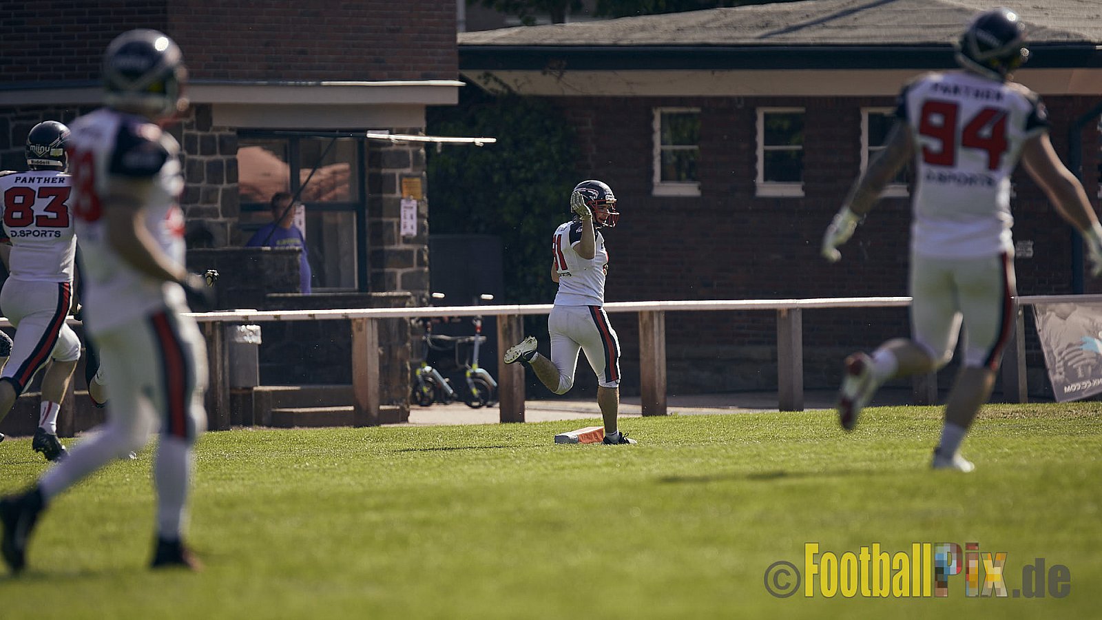 GFL2 Season 2023 Solingen Paladins vs. Düsseldorf Panther am 27.05.2023 im Stadion Jahnkampfbahn Solingen, Adolf-Clarenbach-Straße 36, 42719 Solingen. Punkte Endstand 20 : 21.
[Bildnummer: 2023-05-27_0079] - SolingenPaladinsVsDPanther