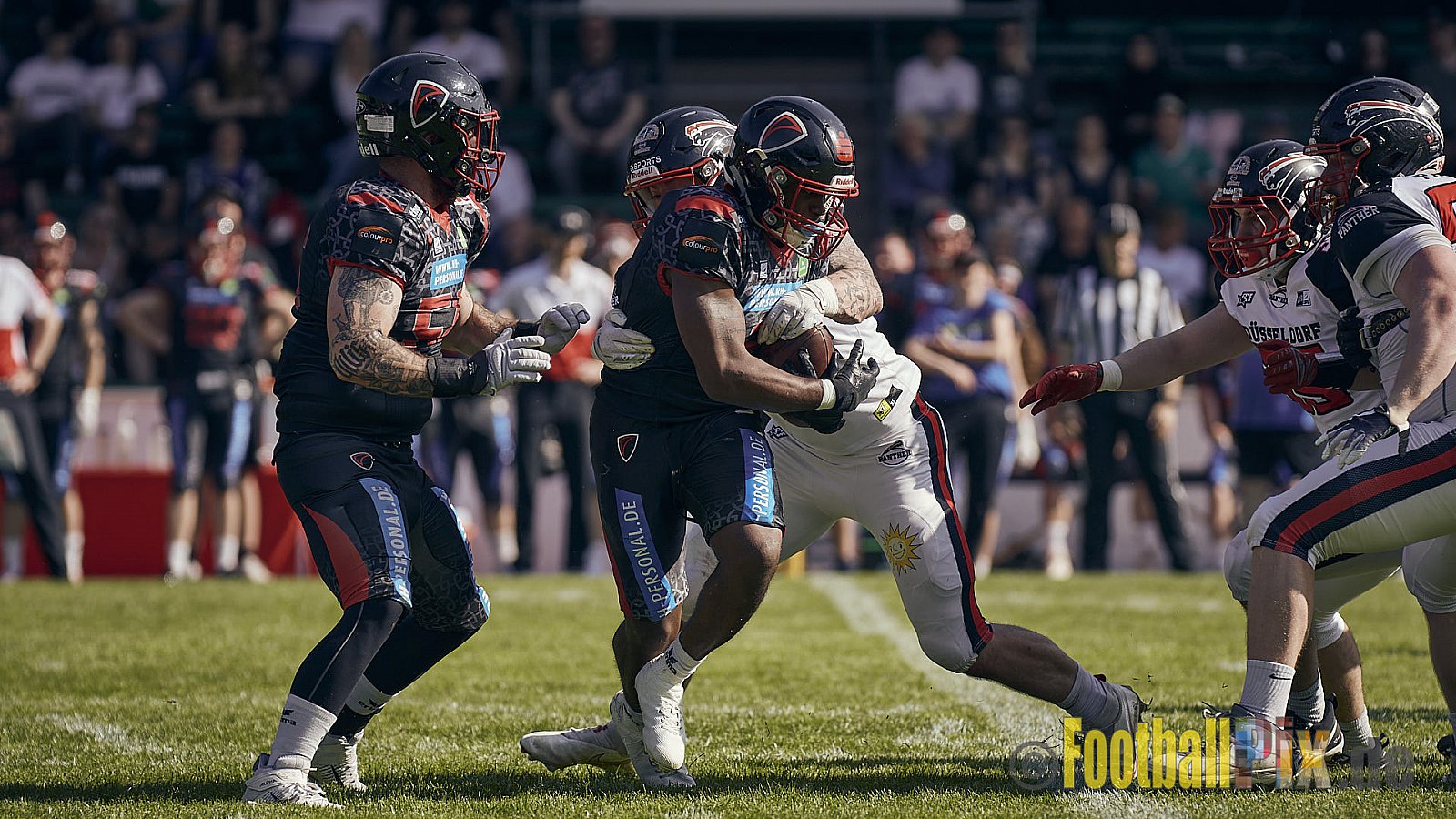 GFL2 Season 2023 Solingen Paladins vs. Düsseldorf Panther am 27.05.2023 im Stadion Jahnkampfbahn Solingen, Adolf-Clarenbach-Straße 36, 42719 Solingen. Punkte Endstand 20 : 21.
[Bildnummer: 2023-05-27_0093] - SolingenPaladinsVsDPanther