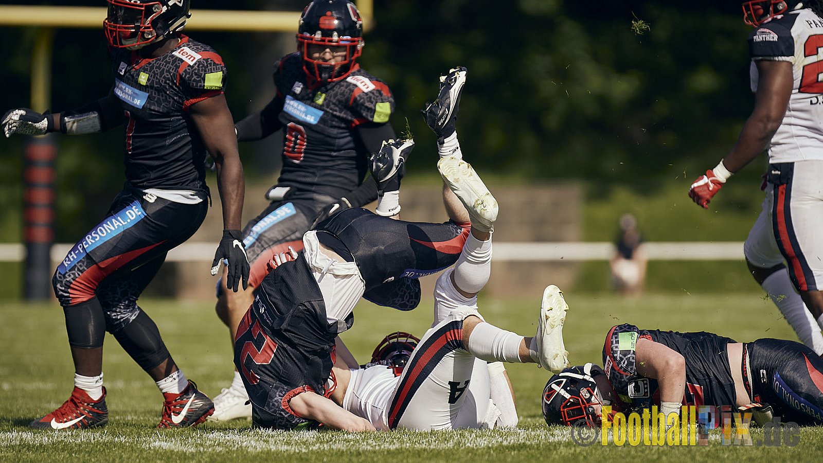 GFL2 Season 2023 Solingen Paladins vs. Düsseldorf Panther am 27.05.2023 im Stadion Jahnkampfbahn Solingen, Adolf-Clarenbach-Straße 36, 42719 Solingen. Punkte Endstand 20 : 21.
[Bildnummer: 2023-05-27_0127] - SolingenPaladinsVsDPanther