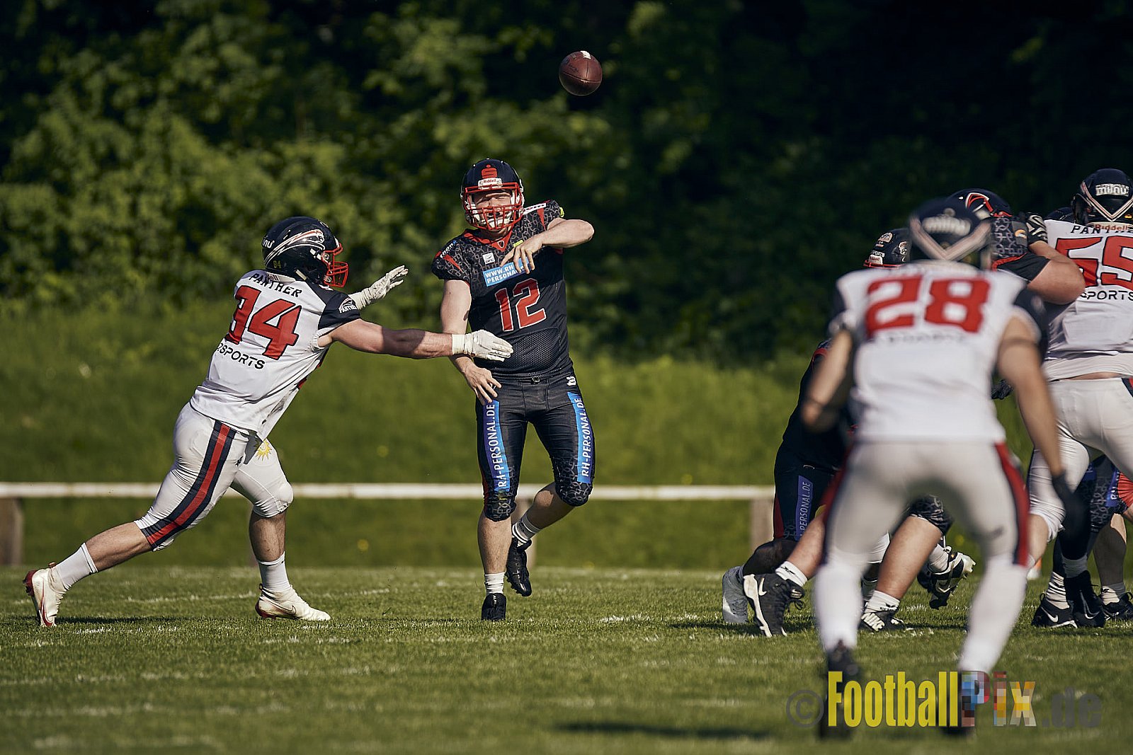 GFL2 Season 2023 Solingen Paladins vs. Düsseldorf Panther am 27.05.2023 im Stadion Jahnkampfbahn Solingen, Adolf-Clarenbach-Straße 36, 42719 Solingen. Punkte Endstand 20 : 21.
[Bildnummer: 2023-05-27_0179] - SolingenPaladinsVsDPanther