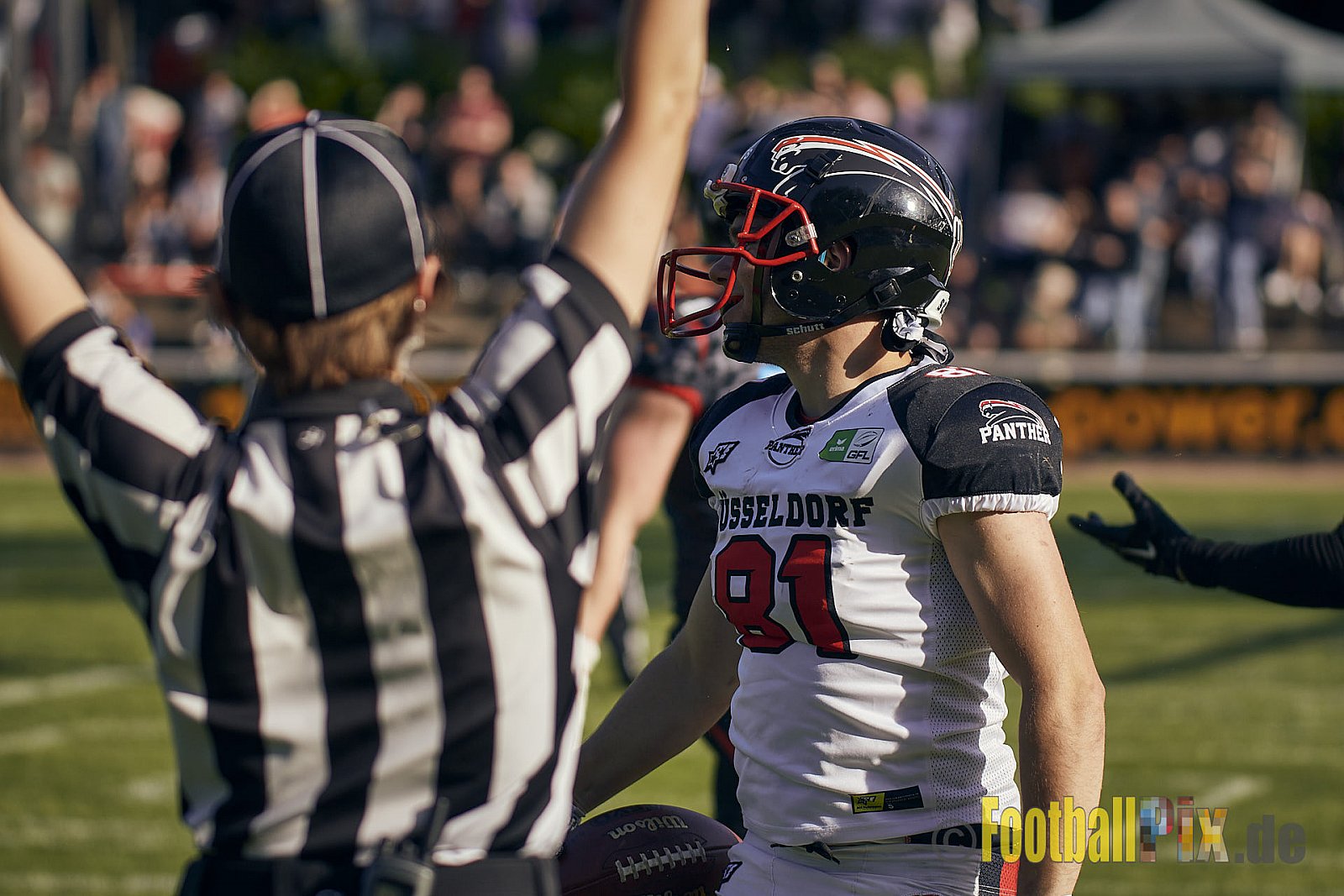 GFL2 Season 2023 Solingen Paladins vs. Düsseldorf Panther am 27.05.2023 im Stadion Jahnkampfbahn Solingen, Adolf-Clarenbach-Straße 36, 42719 Solingen. Punkte Endstand 20 : 21.
[Bildnummer: 2023-05-27_0325] - SolingenPaladinsVsDPanther