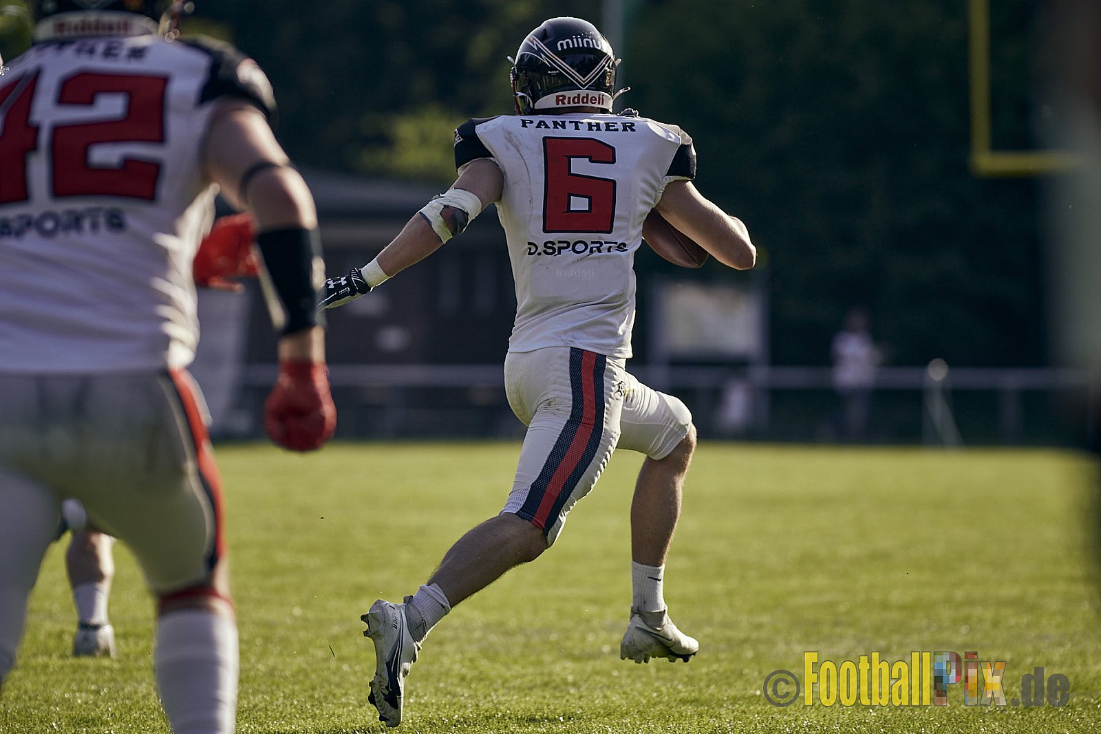 GFL2 Season 2023 Solingen Paladins vs. Düsseldorf Panther am 27.05.2023 im Stadion Jahnkampfbahn Solingen, Adolf-Clarenbach-Straße 36, 42719 Solingen. Punkte Endstand 20 : 21.
[Bildnummer: 2023-05-27_0405] - SolingenPaladinsVsDPanther