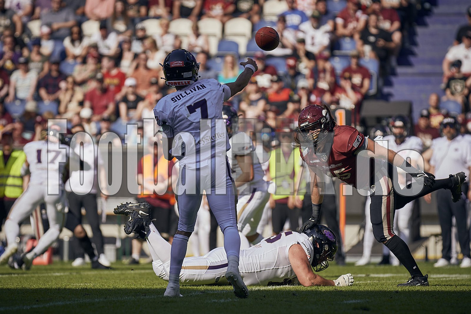 Die 1.Spielwoche der European League of Football (ELF) Season 2023 Rhein Fire vs. Frankfurt Galaxy  am 4.06.2023 im Stadion Schauinsland-Reisen-Arena, Margaretenstraße 5-7, 47055 Duisburg. Punkte Endstand 33 : 9. 
Bildnummer: 2023-06-04_0470 - ELF FrankfurtGalaxy@RheinFire