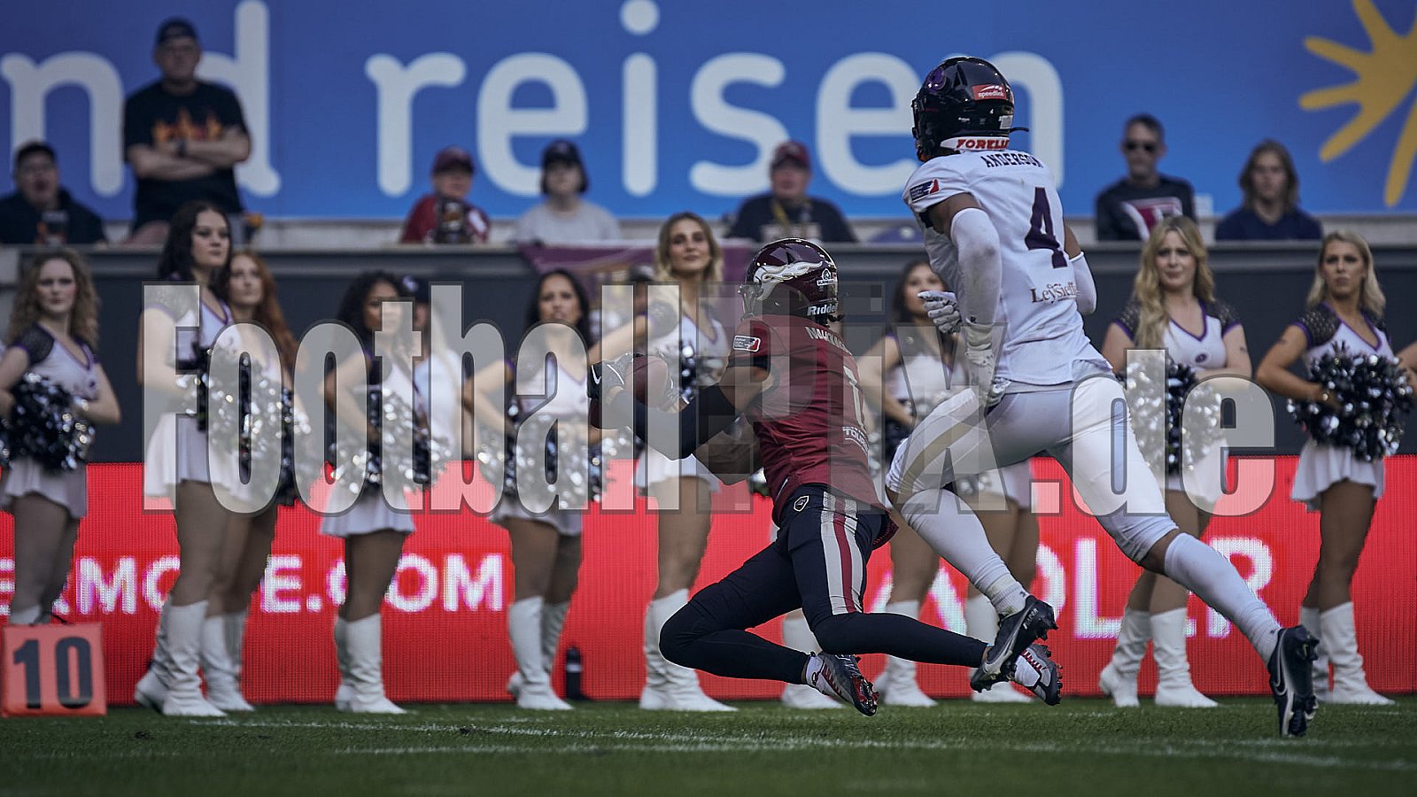 Die 1.Spielwoche der European League of Football (ELF) Season 2023 Rhein Fire vs. Frankfurt Galaxy  am 4.06.2023 im Stadion Schauinsland-Reisen-Arena, Margaretenstraße 5-7, 47055 Duisburg. Punkte Endstand 33 : 9. 
Bildnummer: 2023-06-04_0682 - ELF FrankfurtGalaxy@RheinFire