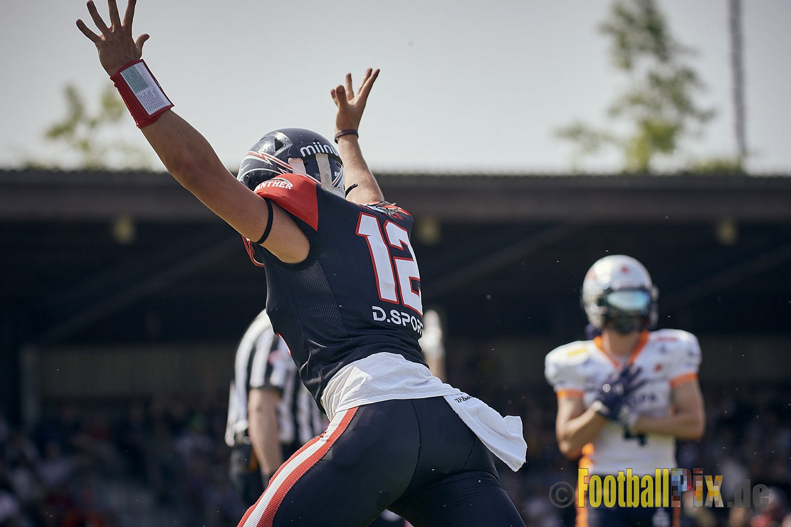 Spiel der GFL2 Season 2023 Düsseldorf Panther vs. Rostock Griffins am 17.06.2023 im Stadion VfL Benrath, Karl-Hohmann-Straße 70, 40597 Düsseldorf. Punkte Endstand 46 : 26. 
Bildnummer: 2023-06-17_0117 - DPantherVsRostockGriffins