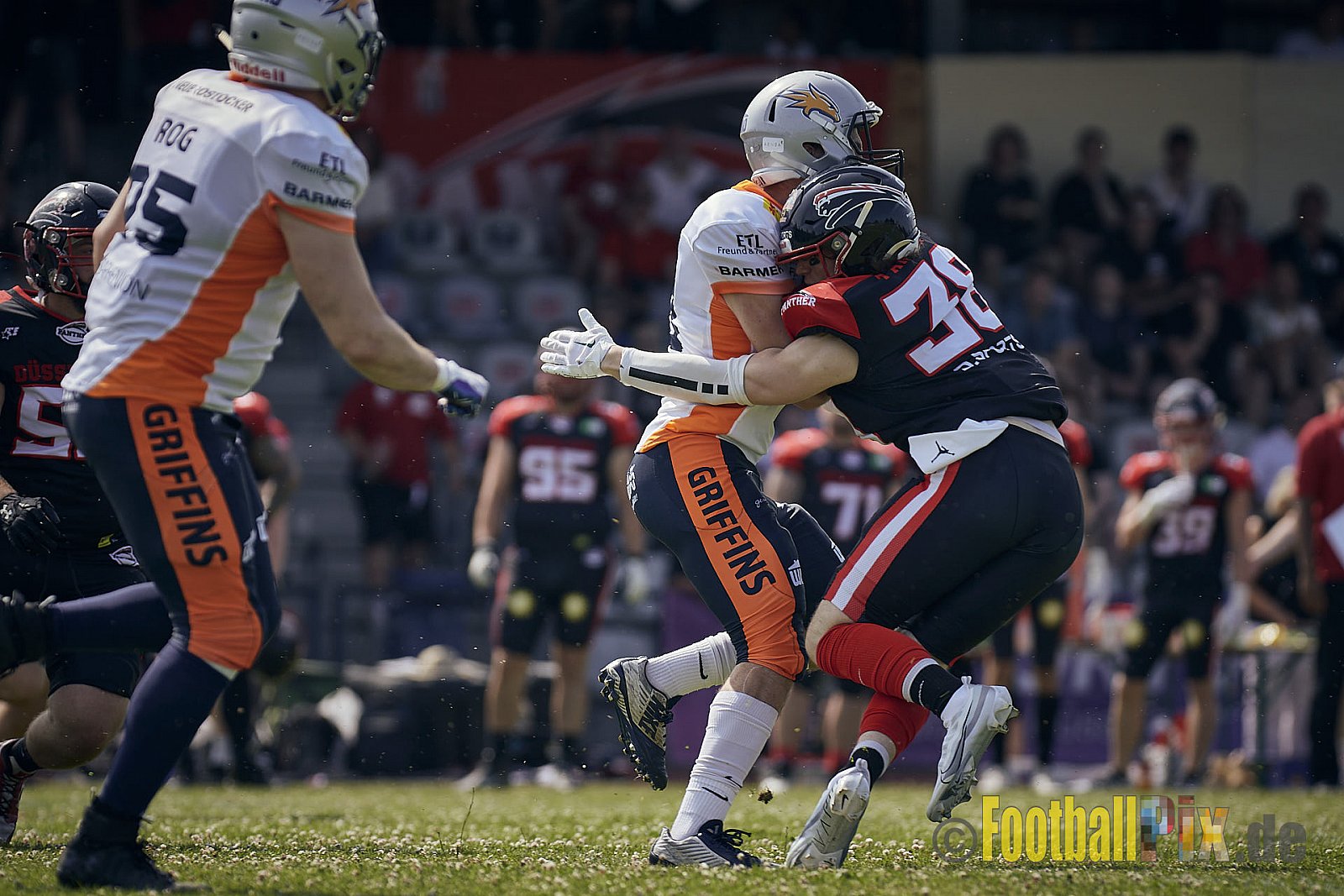 Spiel der GFL2 Season 2023 Düsseldorf Panther vs. Rostock Griffins am 17.06.2023 im Stadion VfL Benrath, Karl-Hohmann-Straße 70, 40597 Düsseldorf. Punkte Endstand 46 : 26. 
Bildnummer: 2023-06-17_0134 - DPantherVsRostockGriffins