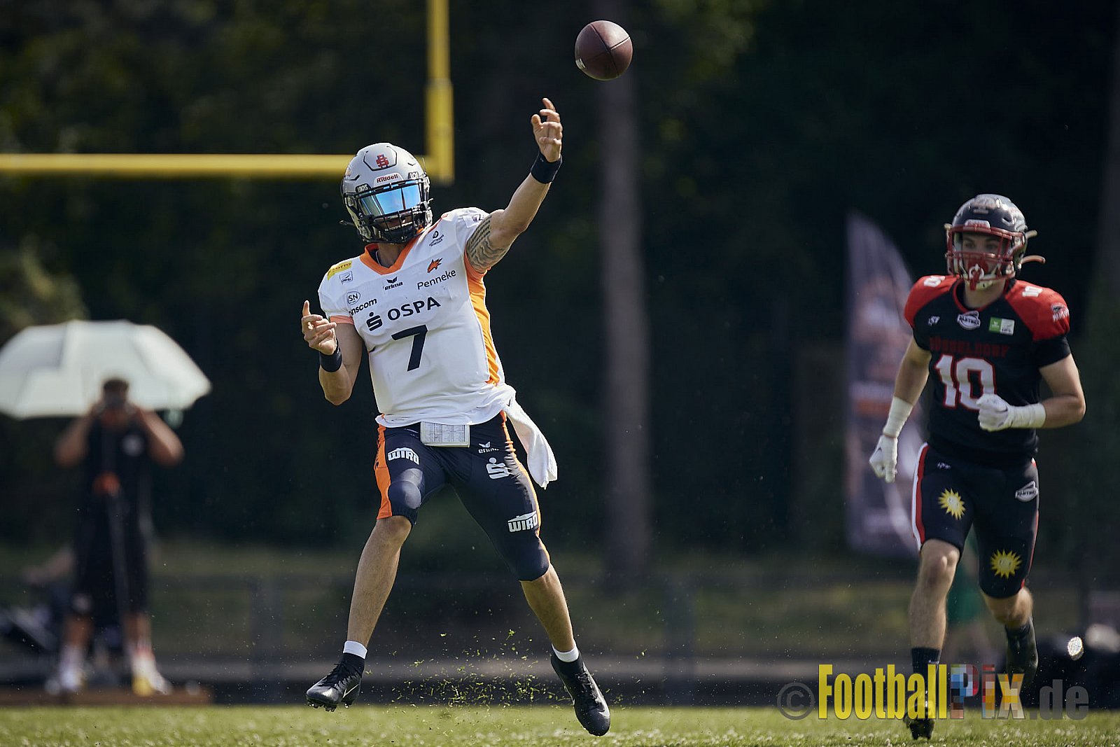 Spiel der GFL2 Season 2023 Düsseldorf Panther vs. Rostock Griffins am 17.06.2023 im Stadion VfL Benrath, Karl-Hohmann-Straße 70, 40597 Düsseldorf. Punkte Endstand 46 : 26. 
Bildnummer: 2023-06-17_0139 - DPantherVsRostockGriffins