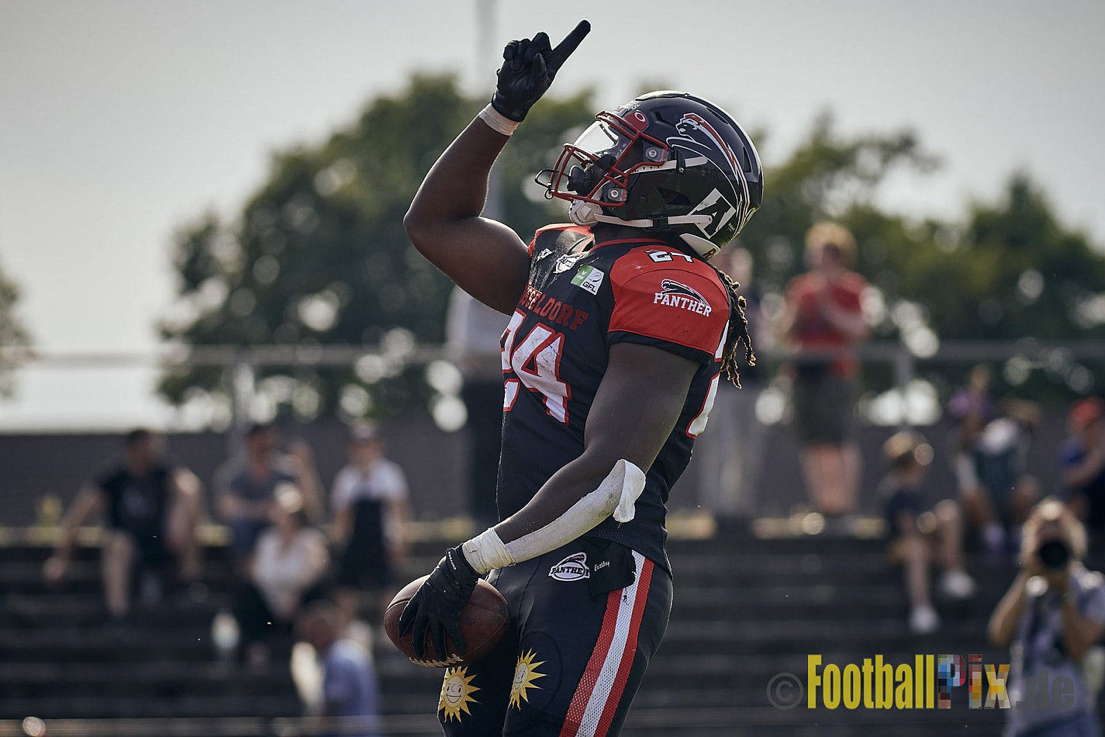 Spiel der GFL2 Season 2023 Düsseldorf Panther vs. Rostock Griffins am 17.06.2023 im Stadion VfL Benrath, Karl-Hohmann-Straße 70, 40597 Düsseldorf. Punkte Endstand 46 : 26. 
Bildnummer: 2023-06-17_0410 - DPantherVsRostockGriffins