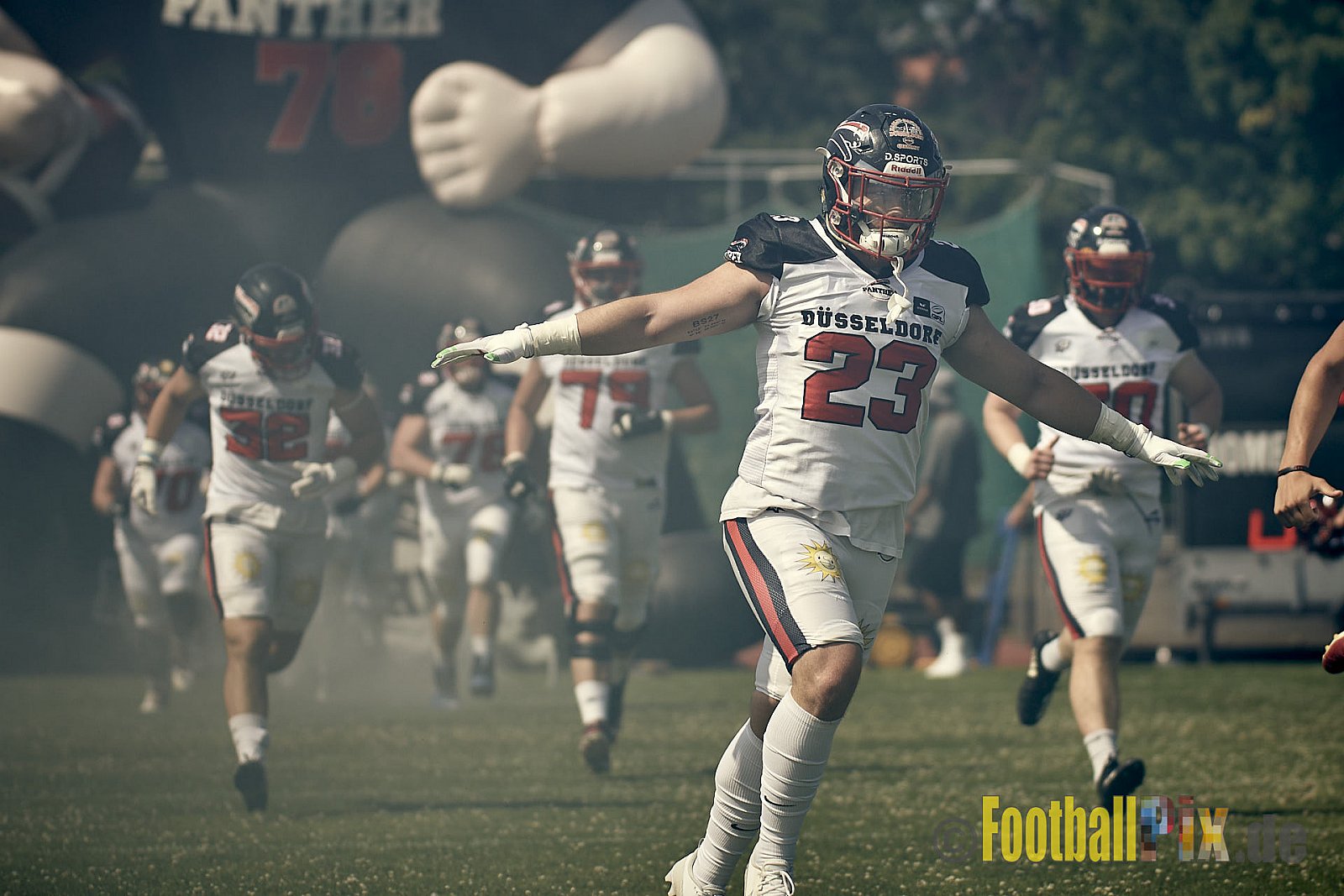 Spiel der GFL2 Season 2023 Düsseldorf Panther vs. Münster Blackhawks am 08.07.2023 im Stadion VfL Benrath, Karl-Hohmann-Straße 70, 40597 Düsseldorf. Punkte Endstand 39 : 0. 
Bildnummer: 2023-07-08_0027 - DPantherVsMsBlackhawks