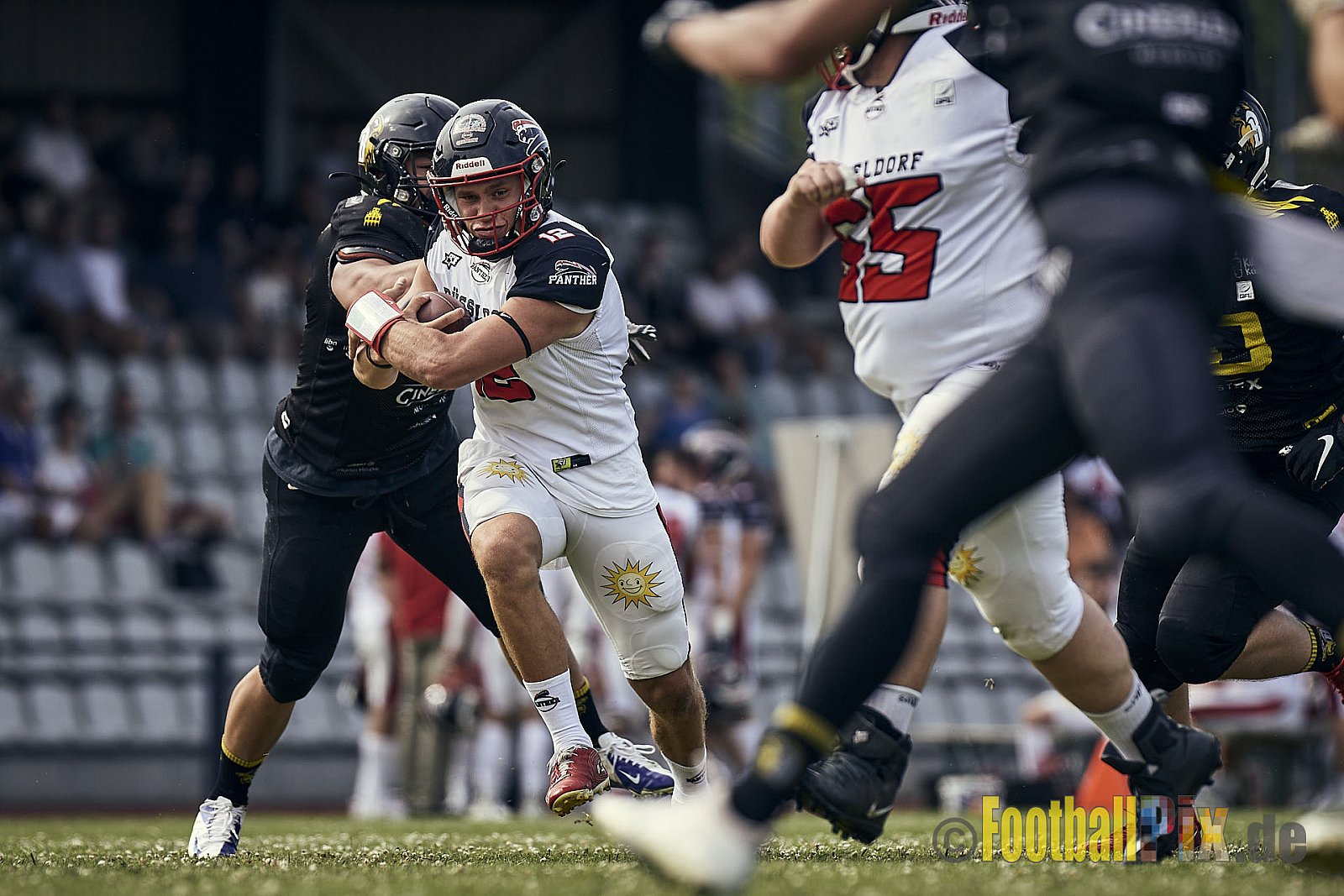 Spiel der GFL2 Season 2023 Düsseldorf Panther vs. Münster Blackhawks am 08.07.2023 im Stadion VfL Benrath, Karl-Hohmann-Straße 70, 40597 Düsseldorf. Punkte Endstand 39 : 0. 
Bildnummer: 2023-07-08_0187 - DPantherVsMsBlackhawks