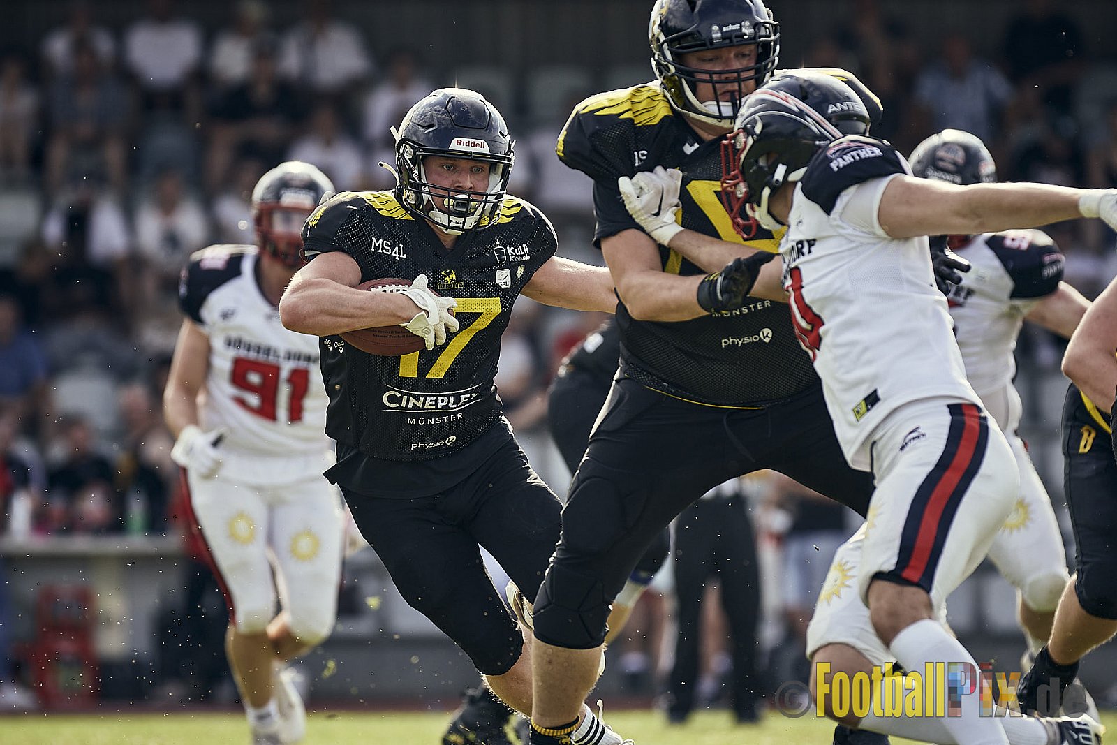 Spiel der GFL2 Season 2023 Düsseldorf Panther vs. Münster Blackhawks am 08.07.2023 im Stadion VfL Benrath, Karl-Hohmann-Straße 70, 40597 Düsseldorf. Punkte Endstand 39 : 0. 
Bildnummer: 2023-07-08_0312 - DPantherVsMsBlackhawks