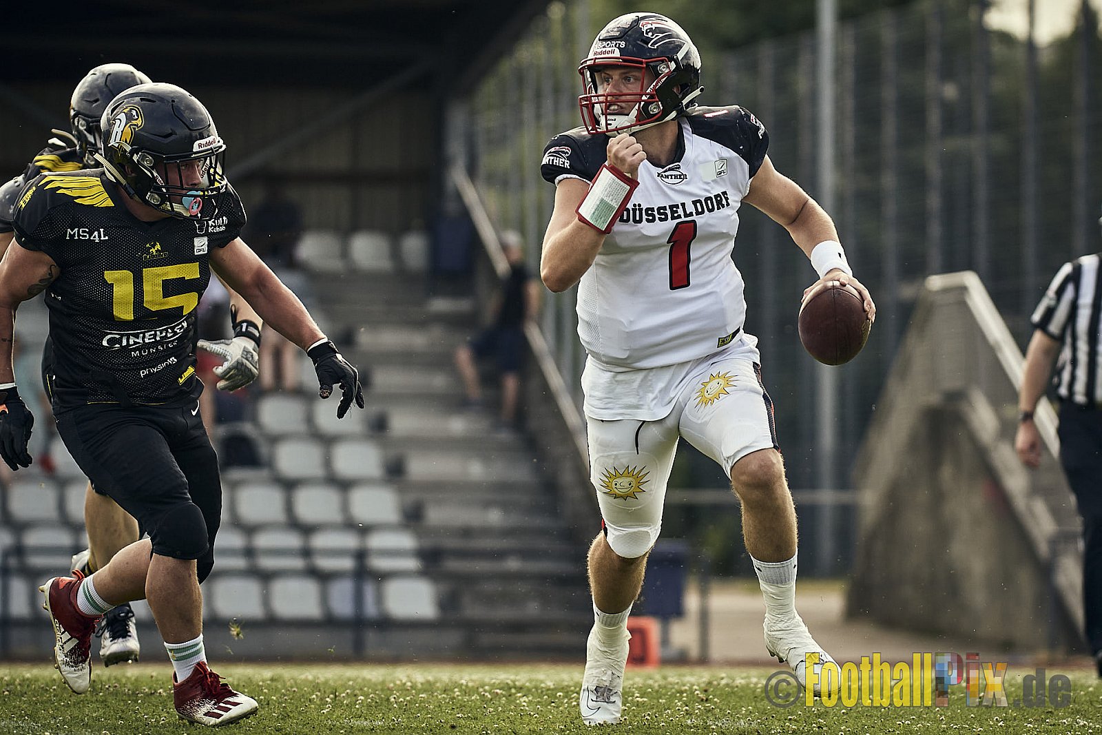 Spiel der GFL2 Season 2023 Düsseldorf Panther vs. Münster Blackhawks am 08.07.2023 im Stadion VfL Benrath, Karl-Hohmann-Straße 70, 40597 Düsseldorf. Punkte Endstand 39 : 0. 
Bildnummer: 2023-07-08_0376 - DPantherVsMsBlackhawks