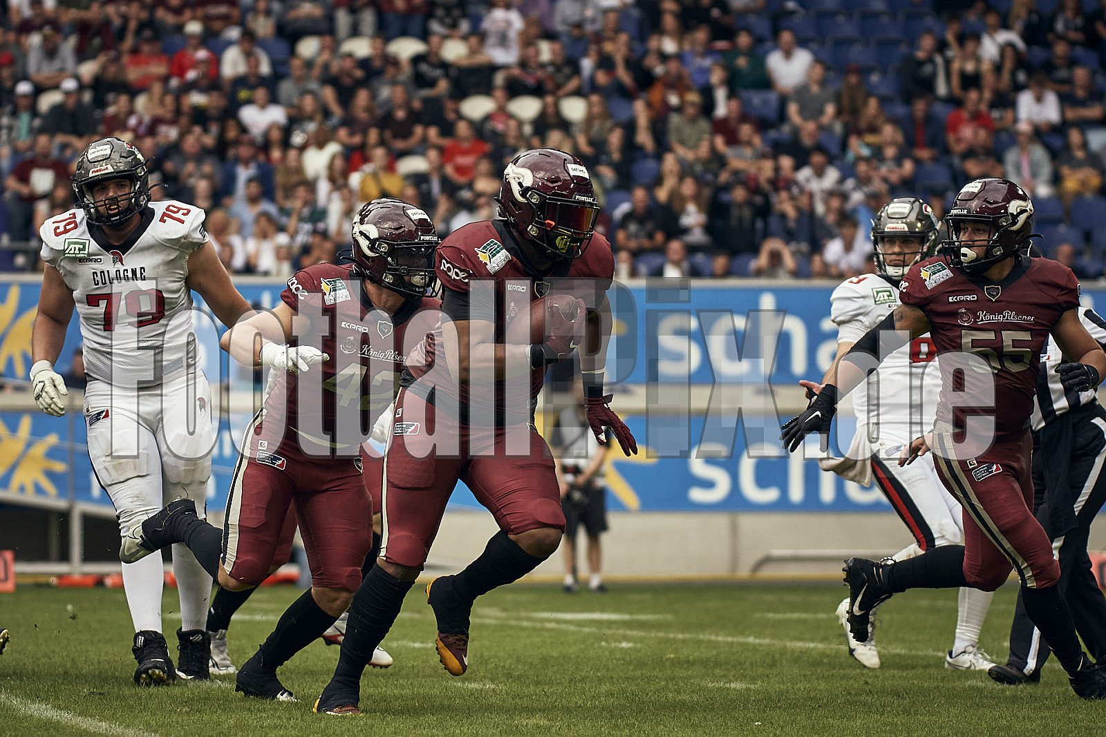 Die 8. Spielwoche der European League of Football (ELF) Season 2023 Rhein Fire vs. Cologne Centurions am 23.07.2023 im Stadion Schauinsland-Reisen-Arena, Margaretenstraße 5-7, 47055 Duisburg. Punkte Endstand 62 : 03. 
Bildnummer: 2023-07-23_0638 - ELF CologneCenturions@RheinFire