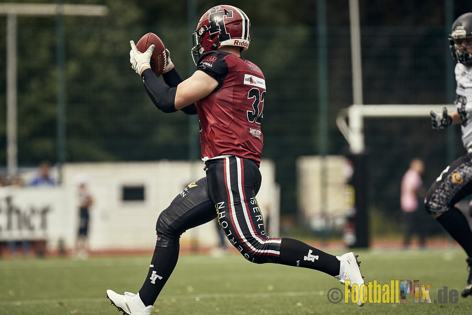 AFCV Landesliga NRW Season 2023 Iserlohn Titans vs. Lüdenscheid Lightnings am 5.08.2023 im Stadion inceptum-Stadion am Seilersee, Seeuferstraße 26, 58636 Iserlohn. Punkte Endstand 18 : 28. 
Bildnummer: 2023-08-05_0132 - IserlohnTitansVsLuedenscheidLightnings