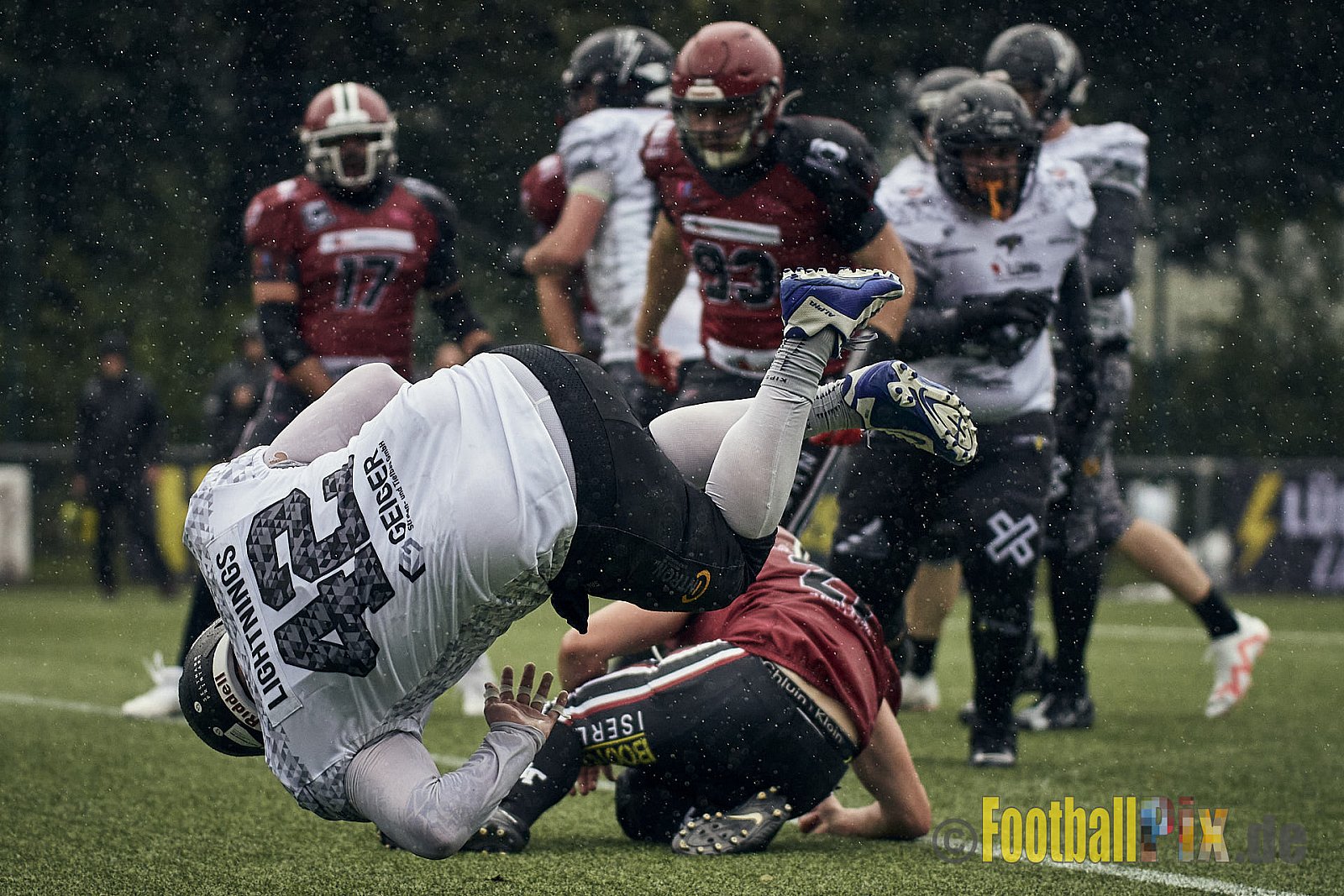 AFCV Landesliga NRW Season 2023 Iserlohn Titans vs. Lüdenscheid Lightnings am 5.08.2023 im Stadion inceptum-Stadion am Seilersee, Seeuferstraße 26, 58636 Iserlohn. Punkte Endstand 18 : 28. 
Bildnummer: 2023-08-05_0312 - IserlohnTitansVsLuedenscheidLightnings