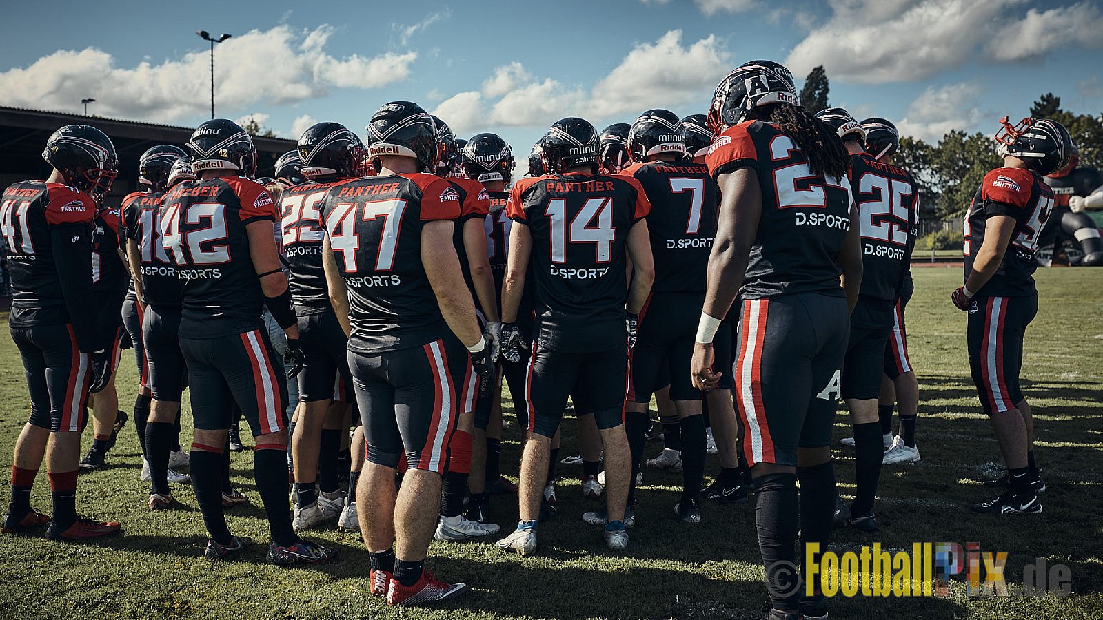 Ligaspiel der GFL2 Season 2023 Düsseldorf Panther vs. Oldenburg Knights am 12.08.2023 im Stadion VfL Benrath, Karl-Hohmann-Straße 70, 40597 Düsseldorf. Punkte Endstand 6 : 8.
Bildnummer: 2023-08-12_0045 - DPantherVsOldenburgKnights