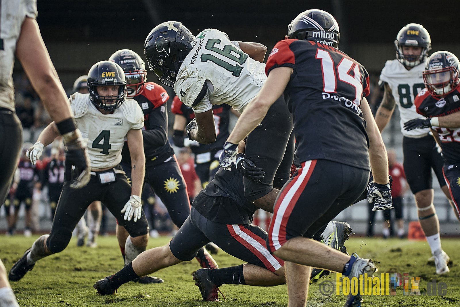 Ligaspiel der GFL2 Season 2023 Düsseldorf Panther vs. Oldenburg Knights am 12.08.2023 im Stadion VfL Benrath, Karl-Hohmann-Straße 70, 40597 Düsseldorf. Punkte Endstand 6 : 8.
Bildnummer: 2023-08-12_0347 - DPantherVsOldenburgKnights