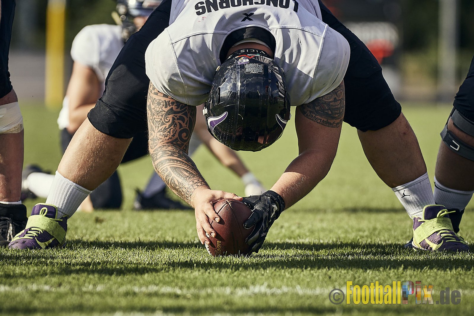 Ligaspiel der GFL2 Season 2023 Düsseldorf Panther vs. Langenfeld Longhorns am 26.08.2023 im Stadion VfL Benrath, Karl-Hohmann-Straße 70, 40597 Düsseldorf. Punkte Endstand 14 : 6 (7:0/7:0/0:0/0:6). 
Bildnummer: 2023-08-26_0500 - DPantherVsLangenfeldLonghorns