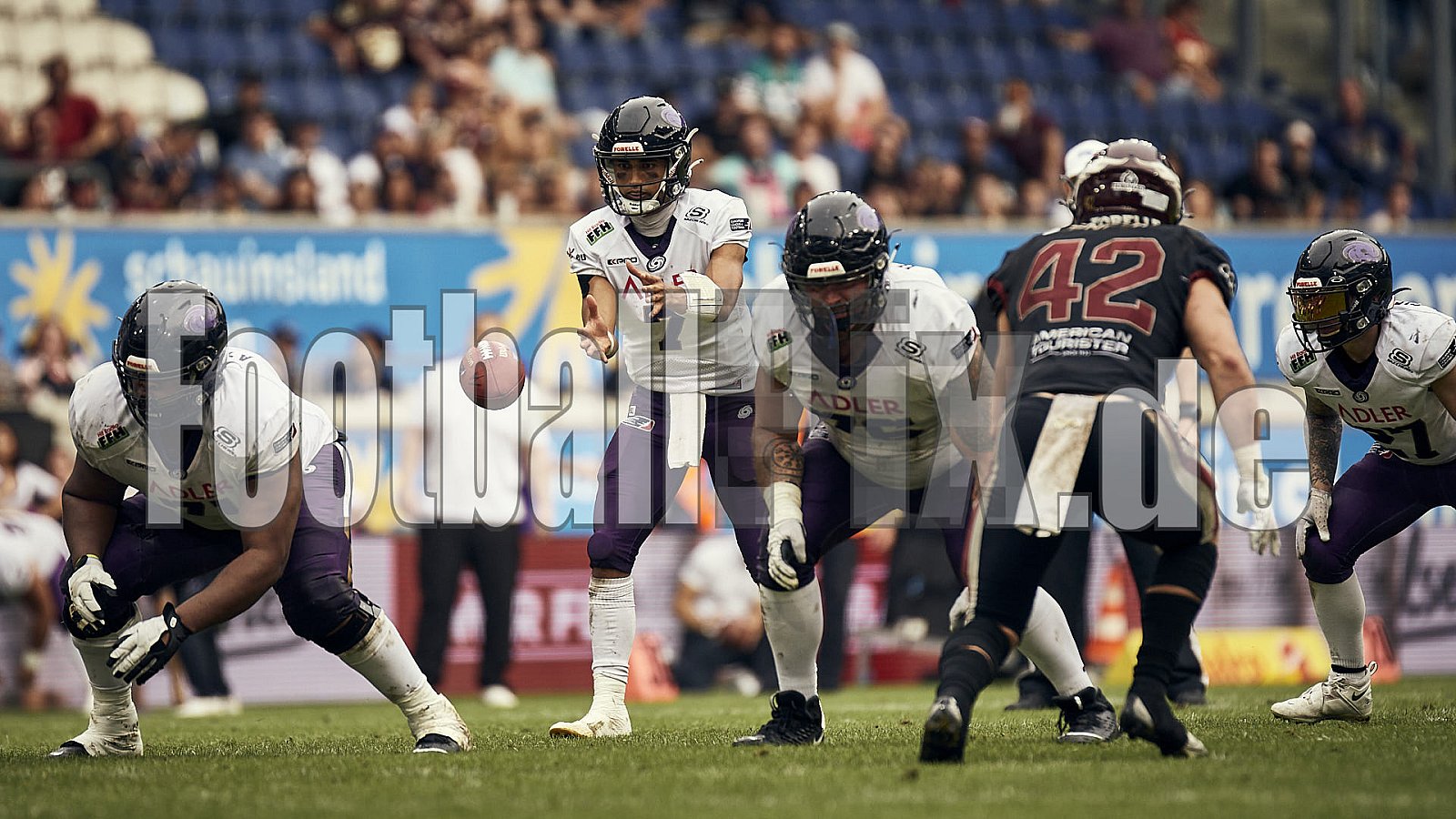 Das Halbfinale der European League of Football (ELF) Season 2023 Rhein Fire vs. Frankfurt Galaxy am 17.09.2023 im Stadion Schauinsland-Reisen-Arena, Margaretenstraße 5-7, 47055 Duisburg. Punkte Endstand 42 : 23. 
Bildnummer: 2023-09-17_1369 - FrankfurtGalaxy@RheinFire