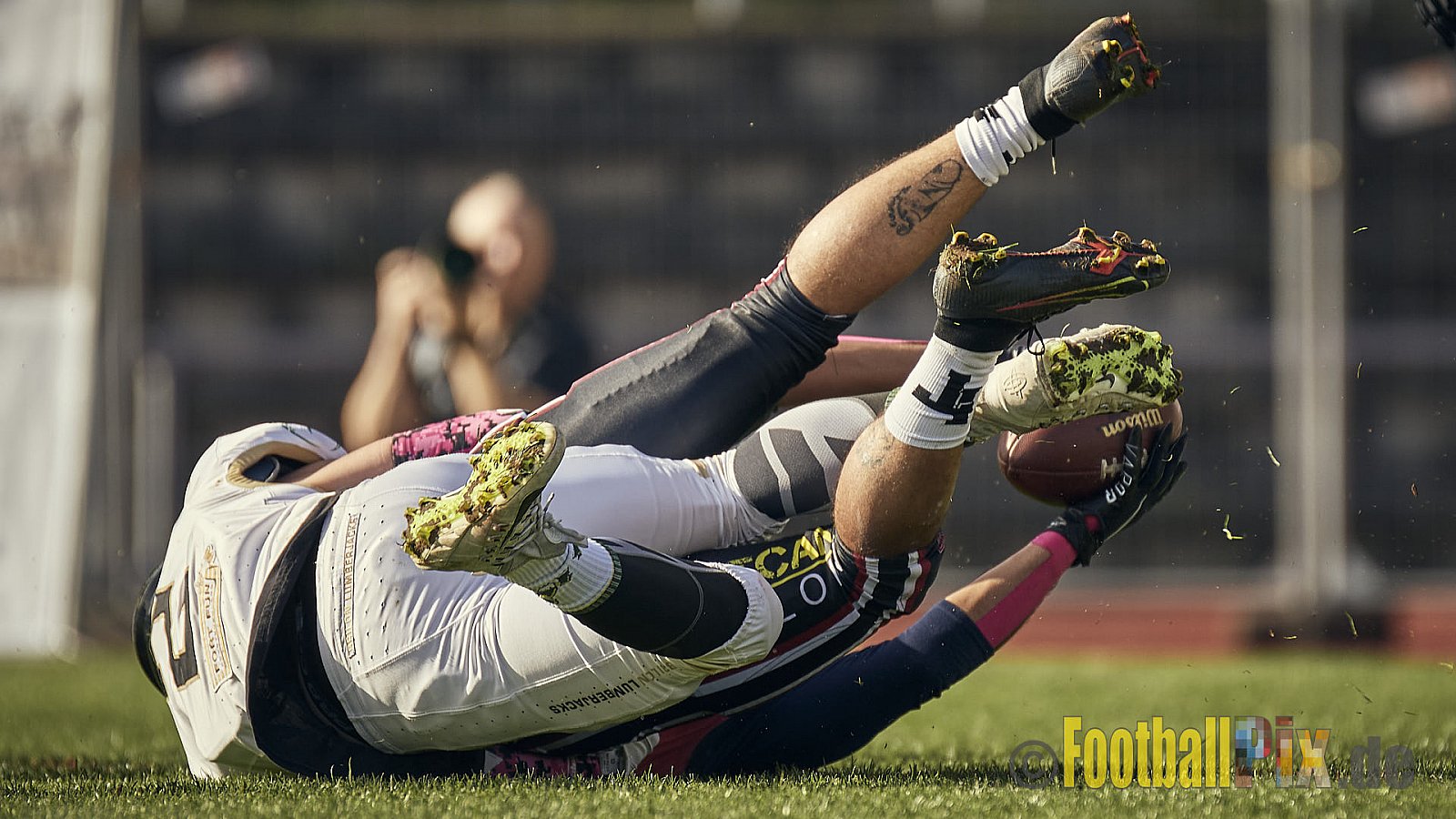 Spiel der AFCV Landesliga NRW Season 2023 Iserlohn Titans vs. Brilon Lumberjacks am 7.10.2023 im Stadion Hembergstadion, Alexander-Pfänder-Weg, 58636 Iserlohn, Germany. Punkte Endstand 82 : 3. 
Bildnummer: 2023-10-07_0012 - IserlohnTitansVsBrilonLumberjacks