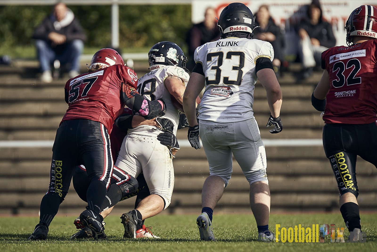 Spiel der AFCV Landesliga NRW Season 2023 Iserlohn Titans vs. Brilon Lumberjacks am 7.10.2023 im Stadion Hembergstadion, Alexander-Pfänder-Weg, 58636 Iserlohn, Germany. Punkte Endstand 82 : 3. 
Bildnummer: 2023-10-07_0040 - IserlohnTitansVsBrilonLumberjacks