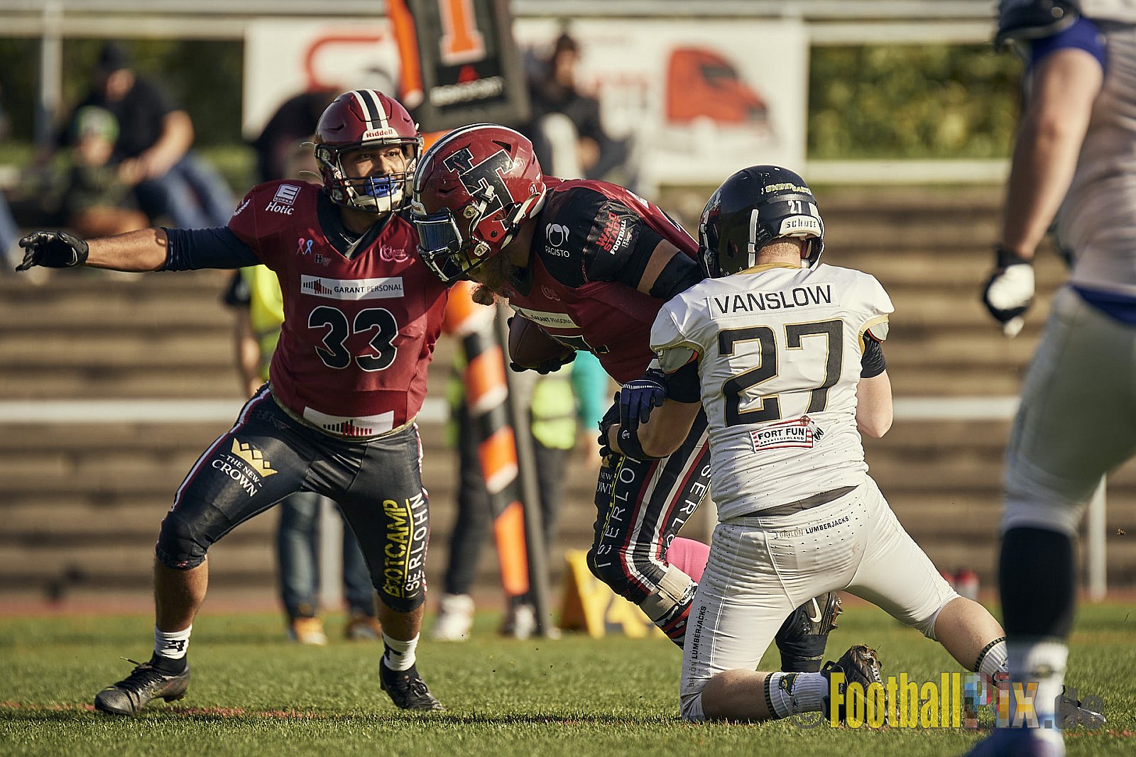 Spiel der AFCV Landesliga NRW Season 2023 Iserlohn Titans vs. Brilon Lumberjacks am 7.10.2023 im Stadion Hembergstadion, Alexander-Pfänder-Weg, 58636 Iserlohn, Germany. Punkte Endstand 82 : 3. 
Bildnummer: 2023-10-07_0076 - IserlohnTitansVsBrilonLumberjacks