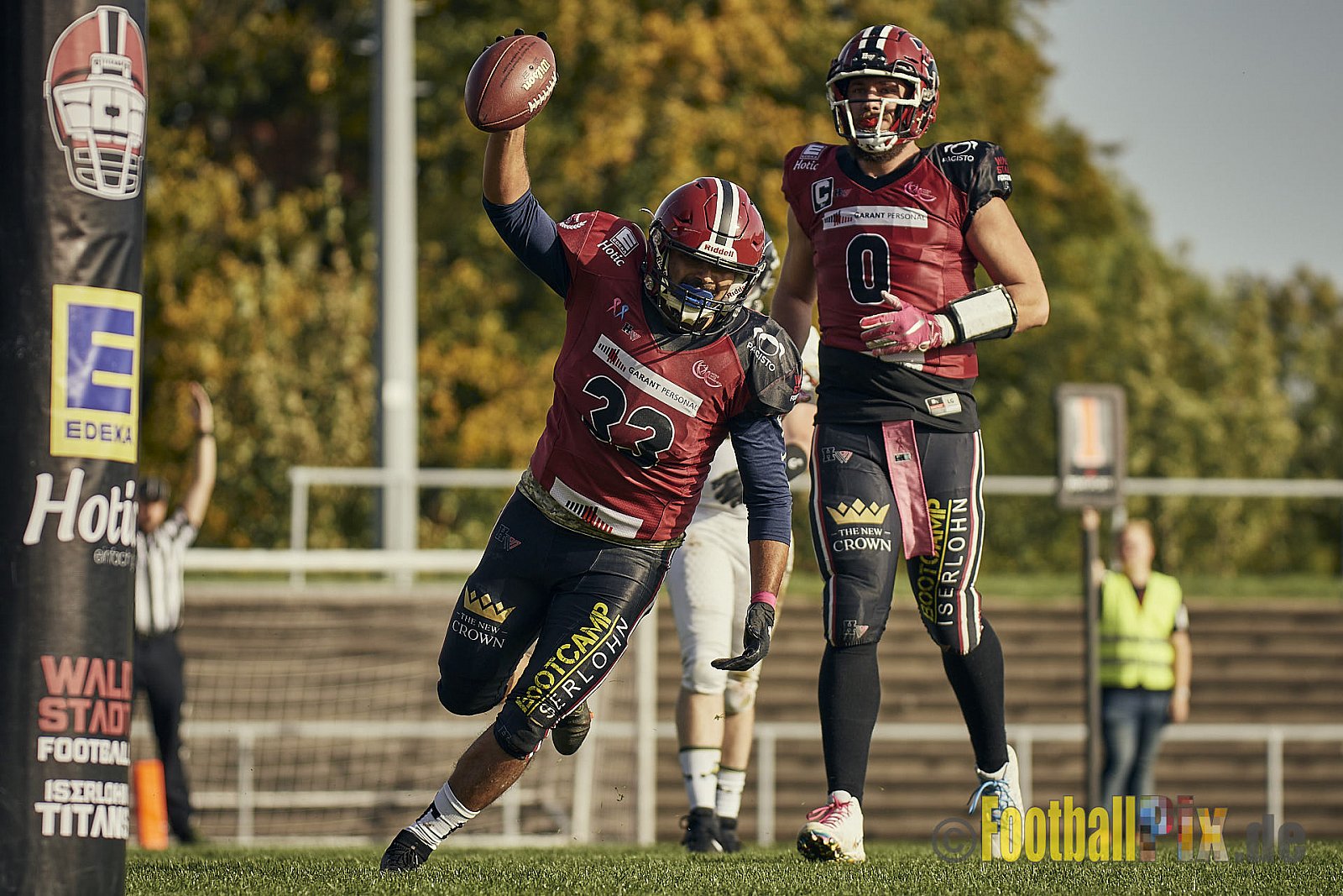 Spiel der AFCV Landesliga NRW Season 2023 Iserlohn Titans vs. Brilon Lumberjacks am 7.10.2023 im Stadion Hembergstadion, Alexander-Pfänder-Weg, 58636 Iserlohn, Germany. Punkte Endstand 82 : 3. 
Bildnummer: 2023-10-07_0094 - IserlohnTitansVsBrilonLumberjacks