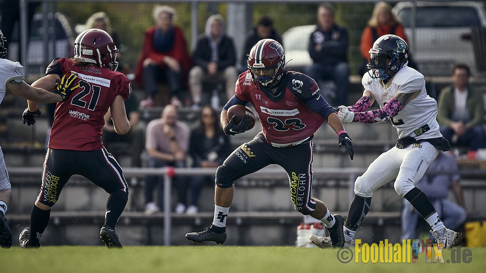 Spiel der AFCV Landesliga NRW Season 2023 Iserlohn Titans vs. Brilon Lumberjacks am 7.10.2023 im Stadion Hembergstadion, Alexander-Pfänder-Weg, 58636 Iserlohn, Germany. Punkte Endstand 82 : 3. 
Bildnummer: 2023-10-07_0179 - IserlohnTitansVsBrilonLumberjacks