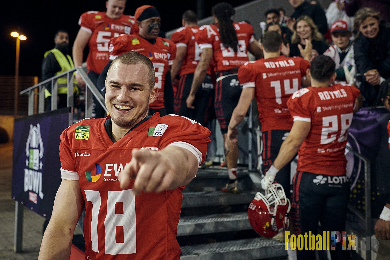 ERIMA GFL Bowl 2023 Potsdam Royals vs. Schwäbisch Hall Unicorns am 14.10.2023 im Stadion Hafenstraße, 45356 Essen. Die Potsdam Royals sind zum ersten Mal Deutscher Meister mit einem Punkte Endstand von 34 : 7. 
Bildnummer: 2023-10-14_1078 - GflBowl2023SchwaebischHallUnicornsVsPotsdamRoyals