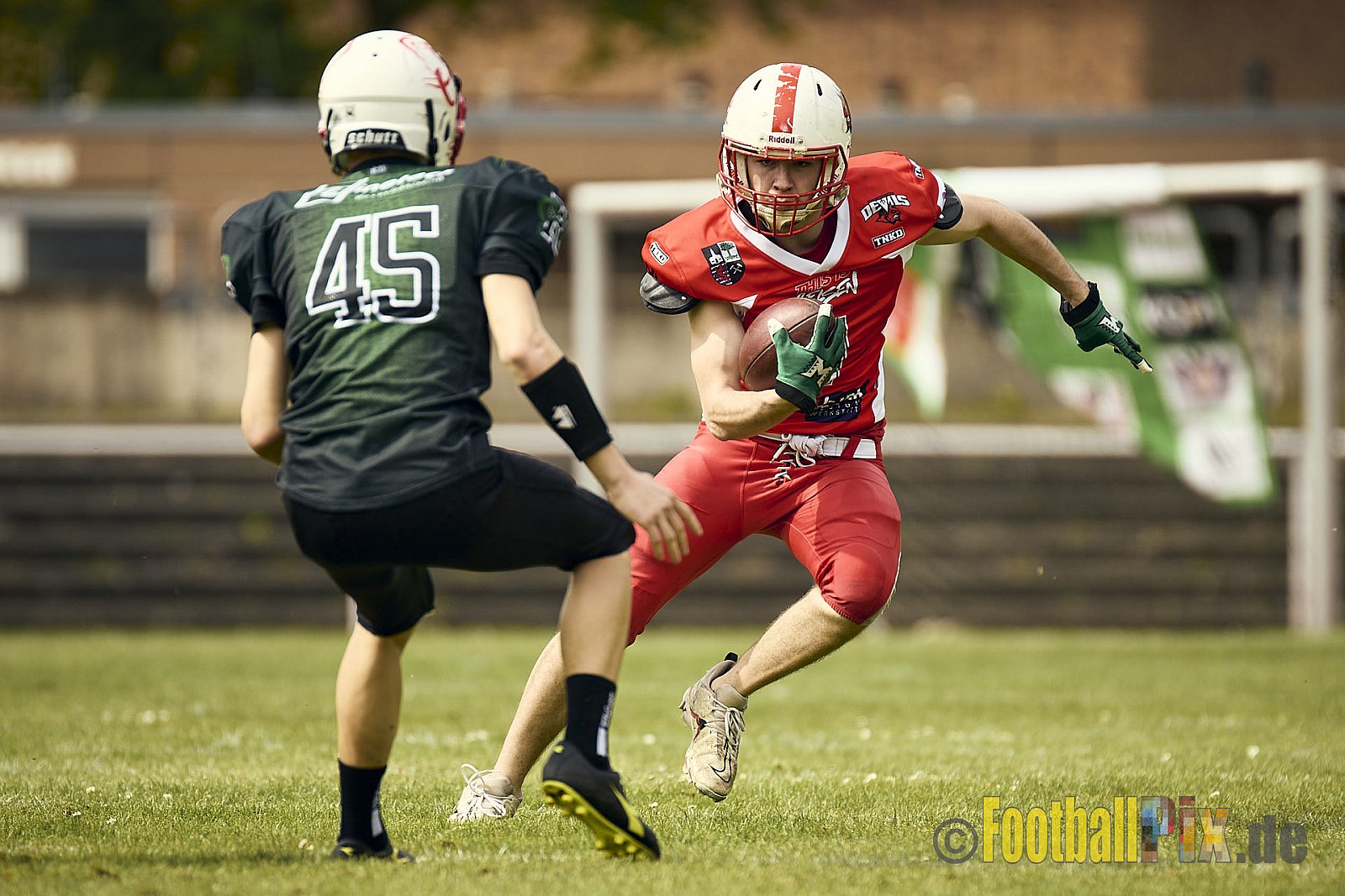 AFCV Verbandsliga Season 2024 Rheine Raptors vs. Gelsenkirchen Devils am 28.04.2024 im Jahnstadion, Schützenstraße, 48429 Rheine, Punkte Endstand 28 : 31.
[Bildnummer: 2024-04-28_0119] - RheineRaptorsVsGelsenkirchenDevils