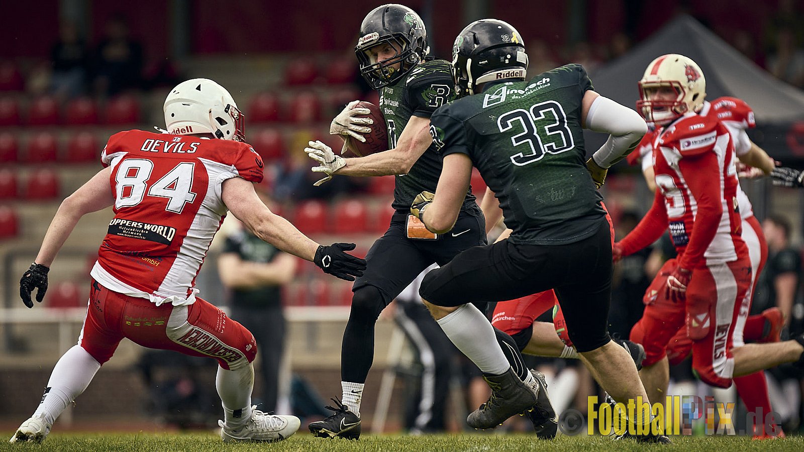AFCV Verbandsliga Season 2024 Rheine Raptors vs. Gelsenkirchen Devils am 28.04.2024 im Jahnstadion, Schützenstraße, 48429 Rheine, Punkte Endstand 28 : 31.
[Bildnummer: 2024-04-28_0321] - RheineRaptorsVsGelsenkirchenDevils