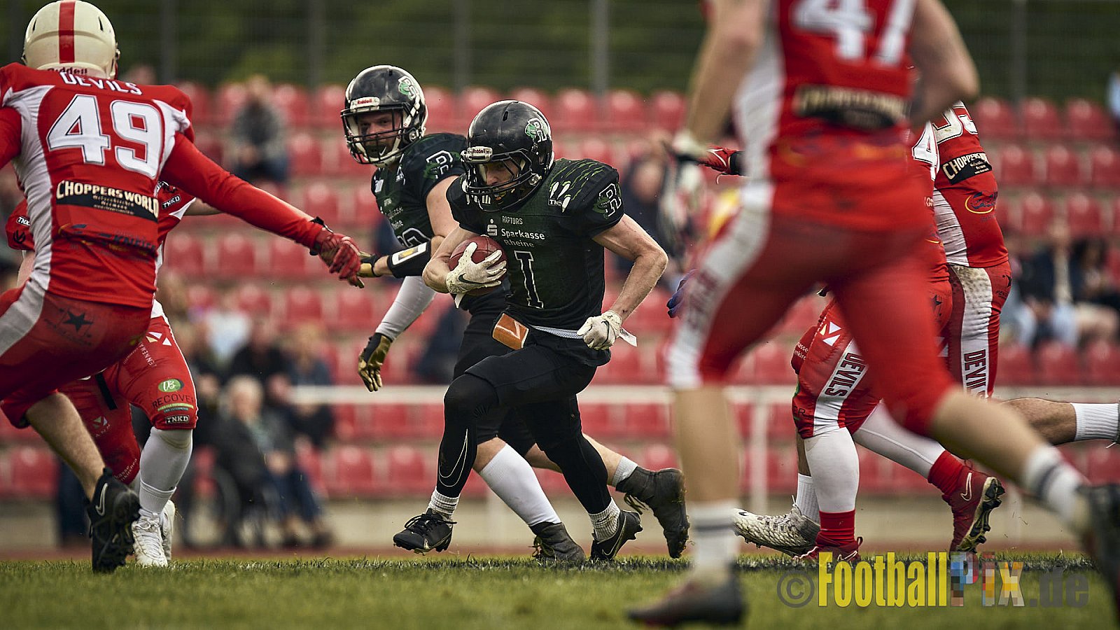 AFCV Verbandsliga Season 2024 Rheine Raptors vs. Gelsenkirchen Devils am 28.04.2024 im Jahnstadion, Schützenstraße, 48429 Rheine, Punkte Endstand 28 : 31.
[Bildnummer: 2024-04-28_0537] - RheineRaptorsVsGelsenkirchenDevils