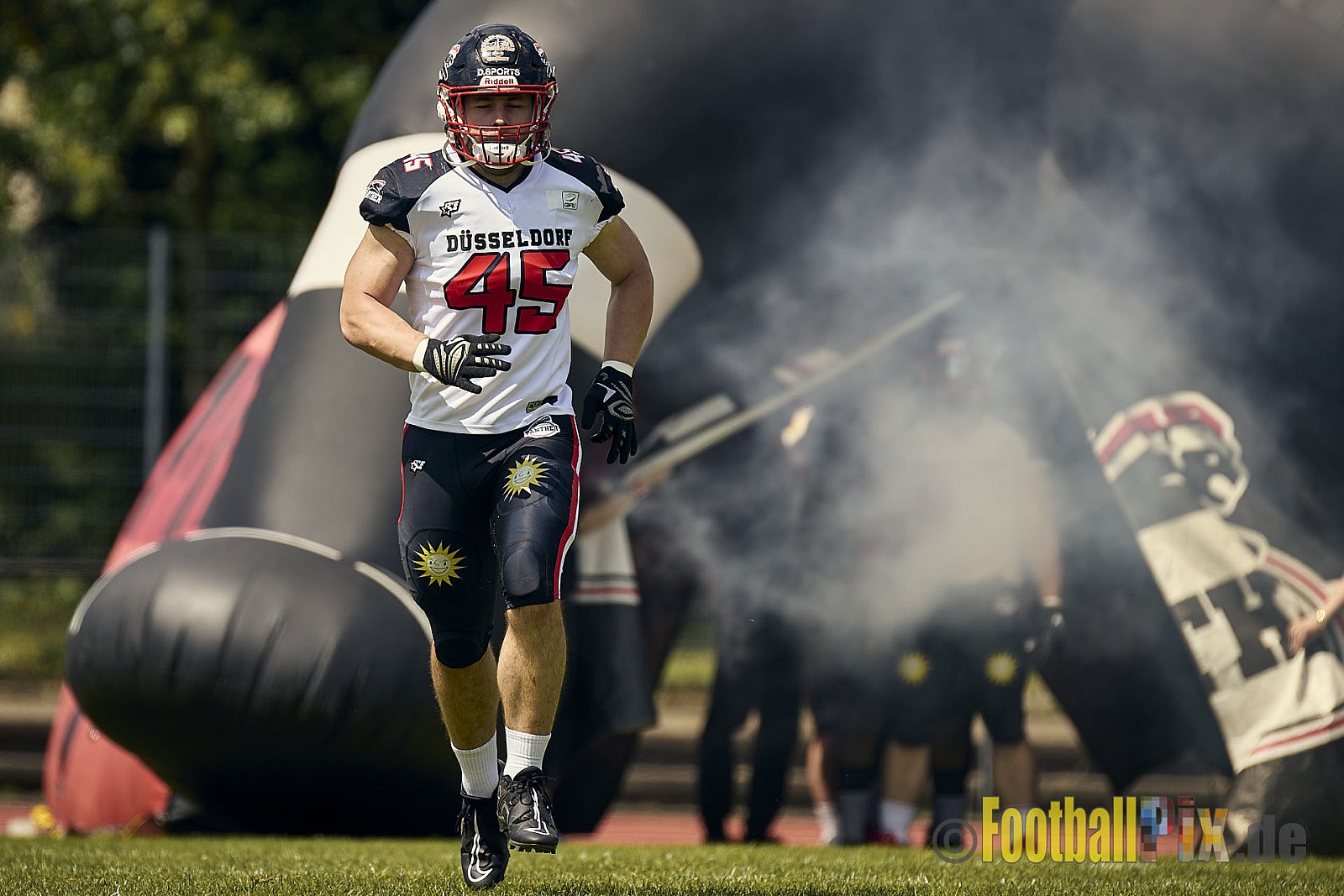 GFL2 Season 2024 Düsseldorf Panther vs. Bielefeld Bulldogs am 09.06.2024 im Bezirks Sportanlage Benrath, Nürnberger Straße, Benrath, Stadtbezirk 9, Dusseldorf, North Rhine – Westphalia, 40599, Germany. Punkte Endstand 30 : 0. - DPantherVsBielefeldBulldogs