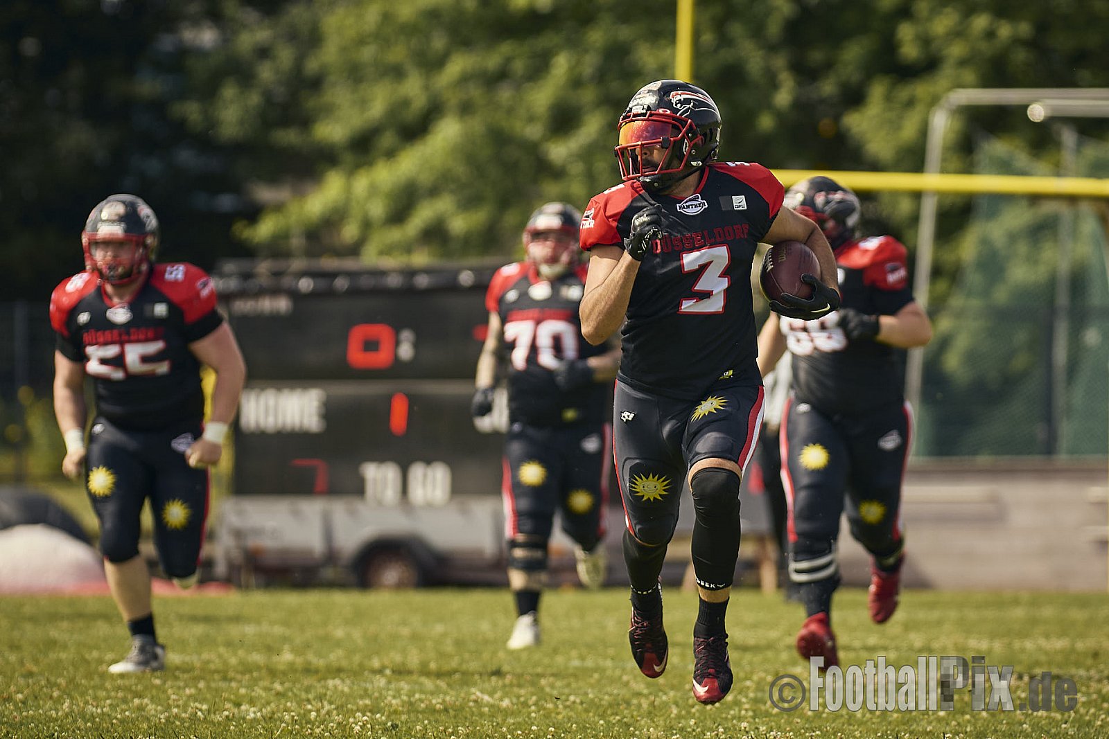 GFL2 Season 2024 Düsseldorf Panther vs. Cottbus Crayfish am 29.06.2024 im Bezirks Sportanlage Benrath, Nürnberger Straße, Benrath, Stadtbezirk 9, Dusseldorf, North Rhine-Westphalia, 40599, Germany. Punkte Endstand 64 : 0. - DPantherVsCottbusCrayfish