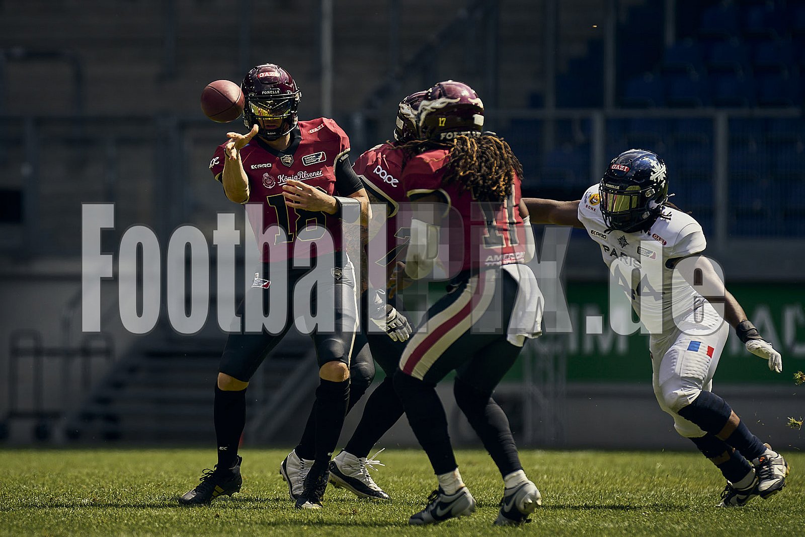 10.Spielwoche der European League of Football (ELF) Season 2024 Paris Musketeers at Rhein Fire am 28.07.2024 im Stadion Schauinsland-Reisen-Arena, Margaretenstraße 5-7, 47055 Duisburg. Spiel Endstand 06 : 38. Bildnummer: 2024-07-28_0447 - Elf ParisMusketeersAtRheinFire