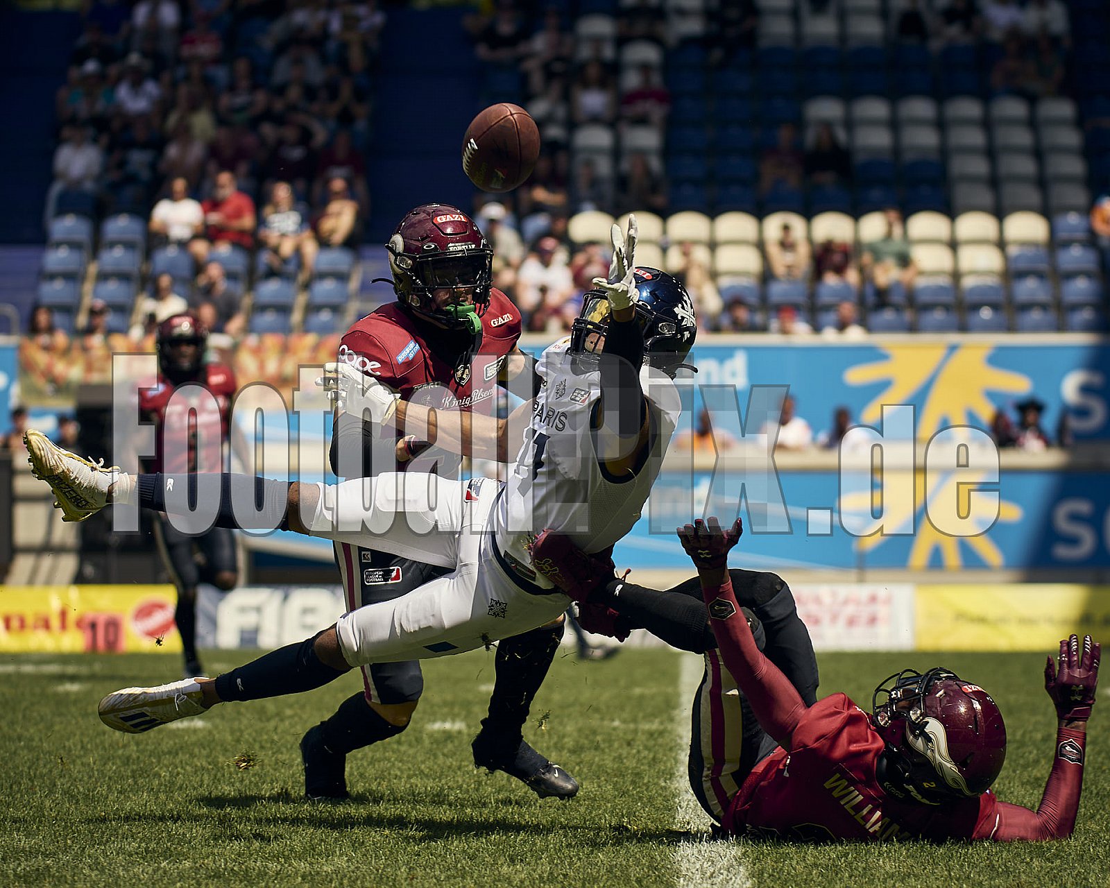 10.Spielwoche der European League of Football (ELF) Season 2024 Paris Musketeers at Rhein Fire am 28.07.2024 im Stadion Schauinsland-Reisen-Arena, Margaretenstraße 5-7, 47055 Duisburg. Spiel Endstand 06 : 38. Bildnummer: 2024-07-28_0658 - Elf ParisMusketeersAtRheinFire