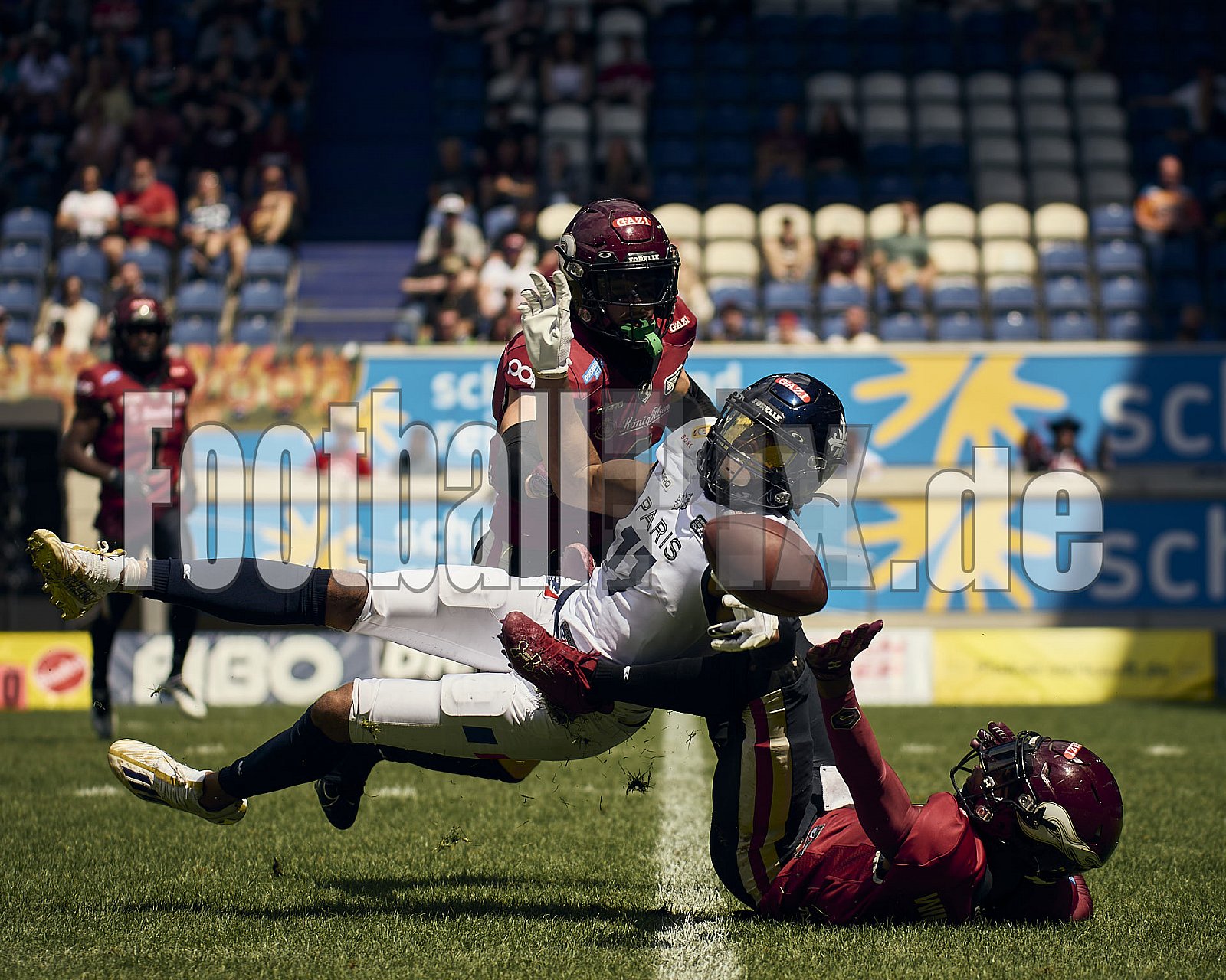 10.Spielwoche der European League of Football (ELF) Season 2024 Paris Musketeers at Rhein Fire am 28.07.2024 im Stadion Schauinsland-Reisen-Arena, Margaretenstraße 5-7, 47055 Duisburg. Spiel Endstand 06 : 38. Bildnummer: 2024-07-28_0659 - Elf ParisMusketeersAtRheinFire