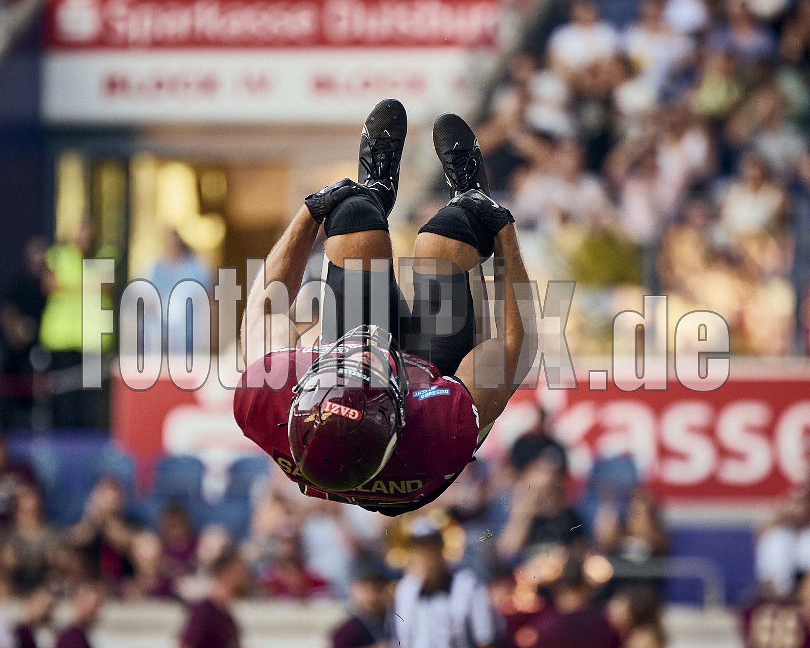 12.Spielwoche der European League of Football (ELF) Season 2024 Hamburg Sea Devils at Rhein Fire am 11.08.2024 im Stadion Schauinsland-Reisen-Arena, 5-7, Margaretenstraße, Neudorf-Süd, Duisburg-Mitte, Duisburg, North Rhine-Westphalia, 47055, Germany. Spiel Endstand 02 : 51. Bildnummer: 2024-08-11_0581 - Elf HamburgSeaDevilsAtRheinFire