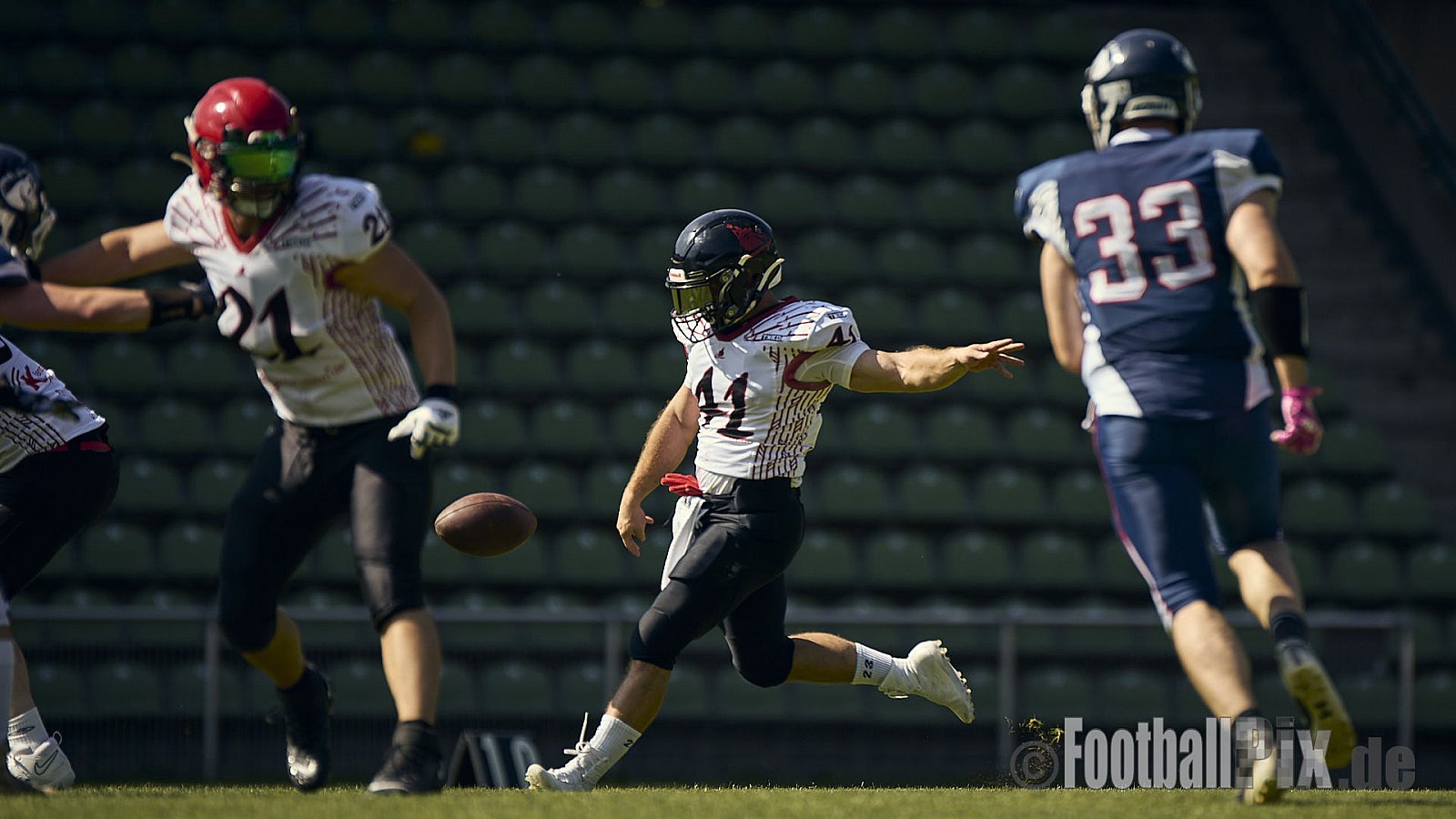 AFCV Verbandsliga NRW Season 2024 Recklinghausen Chargers vs. Siegen Sentinels am 24.08.2024 im Stadion Hohenhorst, Recklinghausen, Punkte Endstand 4 : 7.
[Bildnummer: 2024-08-24_0123] - RecklinghausenChargersVsSiegenSentinels