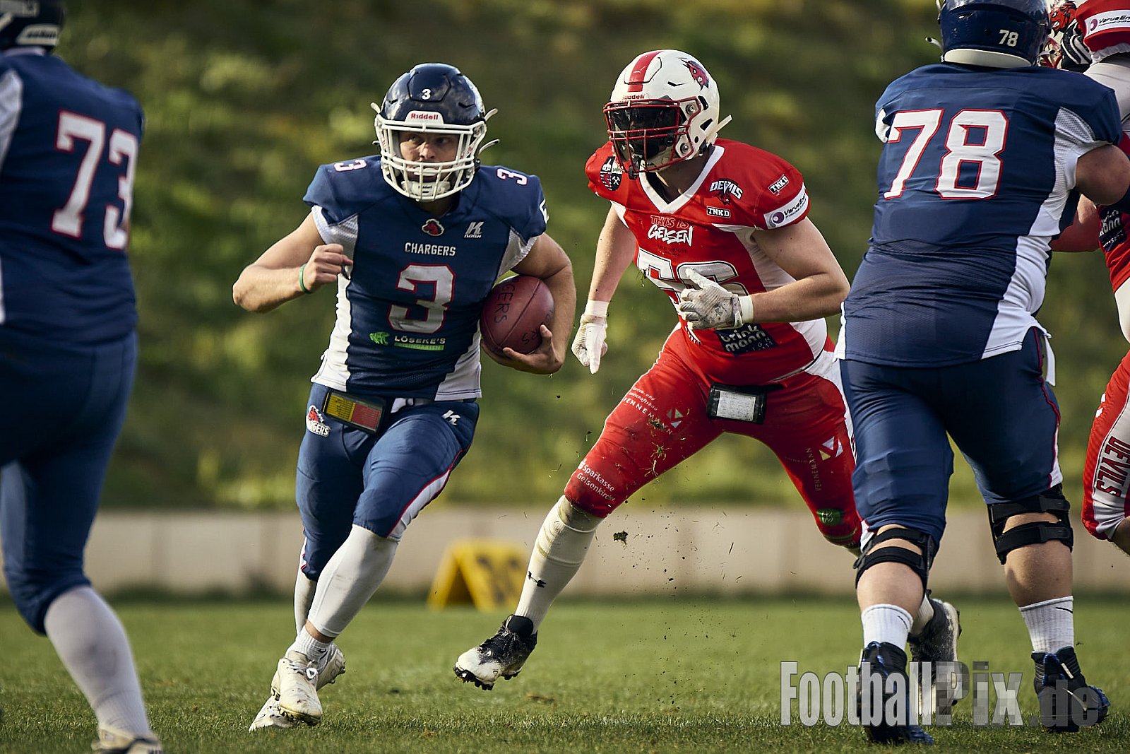 AFCV VL NRW | Gelsenkirchen Devils vs. Recklinghausen Chargers | 28.09.2024 | BV Horst Süd 1962 e.V., Am Hesterkamp, Horst, Gelsenkirchen-West, Gelsenkirchen, North Rhine-Westphalia, 45899, Germany | Punkte Endstand 21 : 35 | Bildnummer: 2024-09-28_0507 - GelsenkirchenDevilsVsRecklinghausenChargers