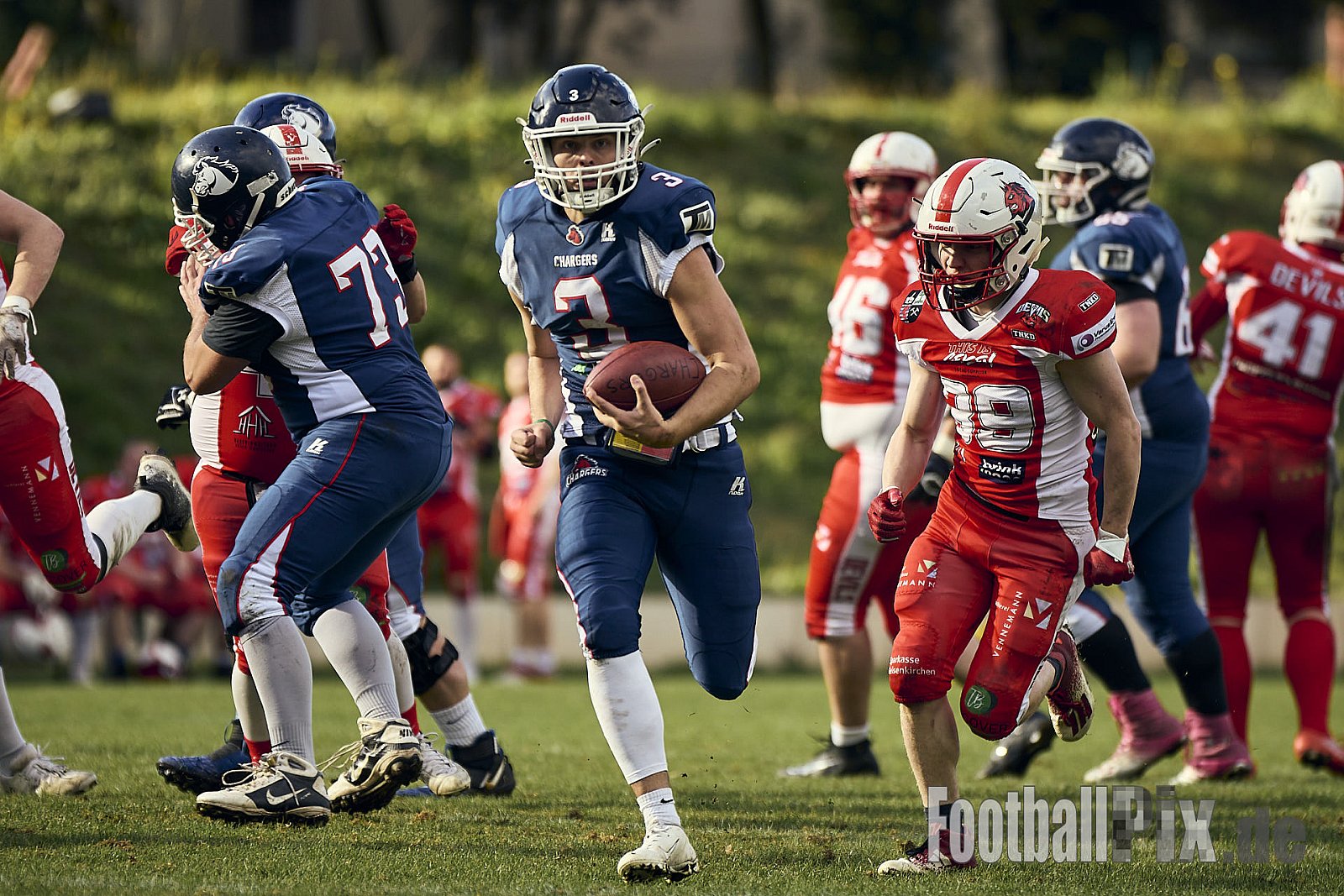 AFCV VL NRW | Gelsenkirchen Devils vs. Recklinghausen Chargers | 28.09.2024 | BV Horst Süd 1962 e.V., Am Hesterkamp, Horst, Gelsenkirchen-West, Gelsenkirchen, North Rhine-Westphalia, 45899, Germany | Punkte Endstand 21 : 35 | Bildnummer: 2024-09-28_0515 - GelsenkirchenDevilsVsRecklinghausenChargers