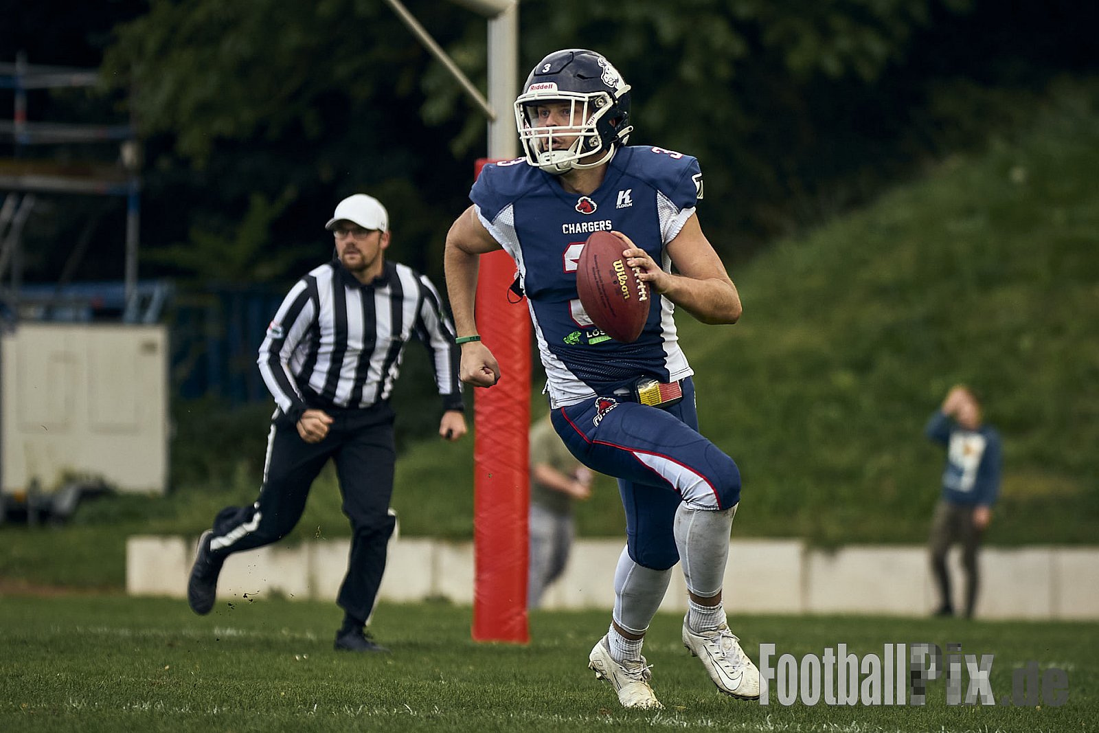 AFCV VL NRW | Gelsenkirchen Devils vs. Recklinghausen Chargers | 28.09.2024 | BV Horst Süd 1962 e.V., Am Hesterkamp, Horst, Gelsenkirchen-West, Gelsenkirchen, North Rhine-Westphalia, 45899, Germany | Punkte Endstand 21 : 35 | Bildnummer: 2024-09-28_0614 - GelsenkirchenDevilsVsRecklinghausenChargers