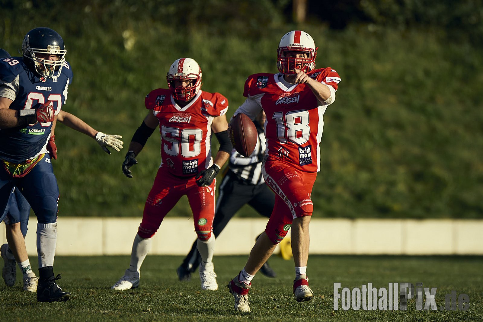 AFCV VL NRW | Gelsenkirchen Devils vs. Recklinghausen Chargers | 28.09.2024 | BV Horst Süd 1962 e.V., Am Hesterkamp, Horst, Gelsenkirchen-West, Gelsenkirchen, North Rhine-Westphalia, 45899, Germany | Punkte Endstand 21 : 35 | Bildnummer: 2024-09-28_0810 - GelsenkirchenDevilsVsRecklinghausenChargers