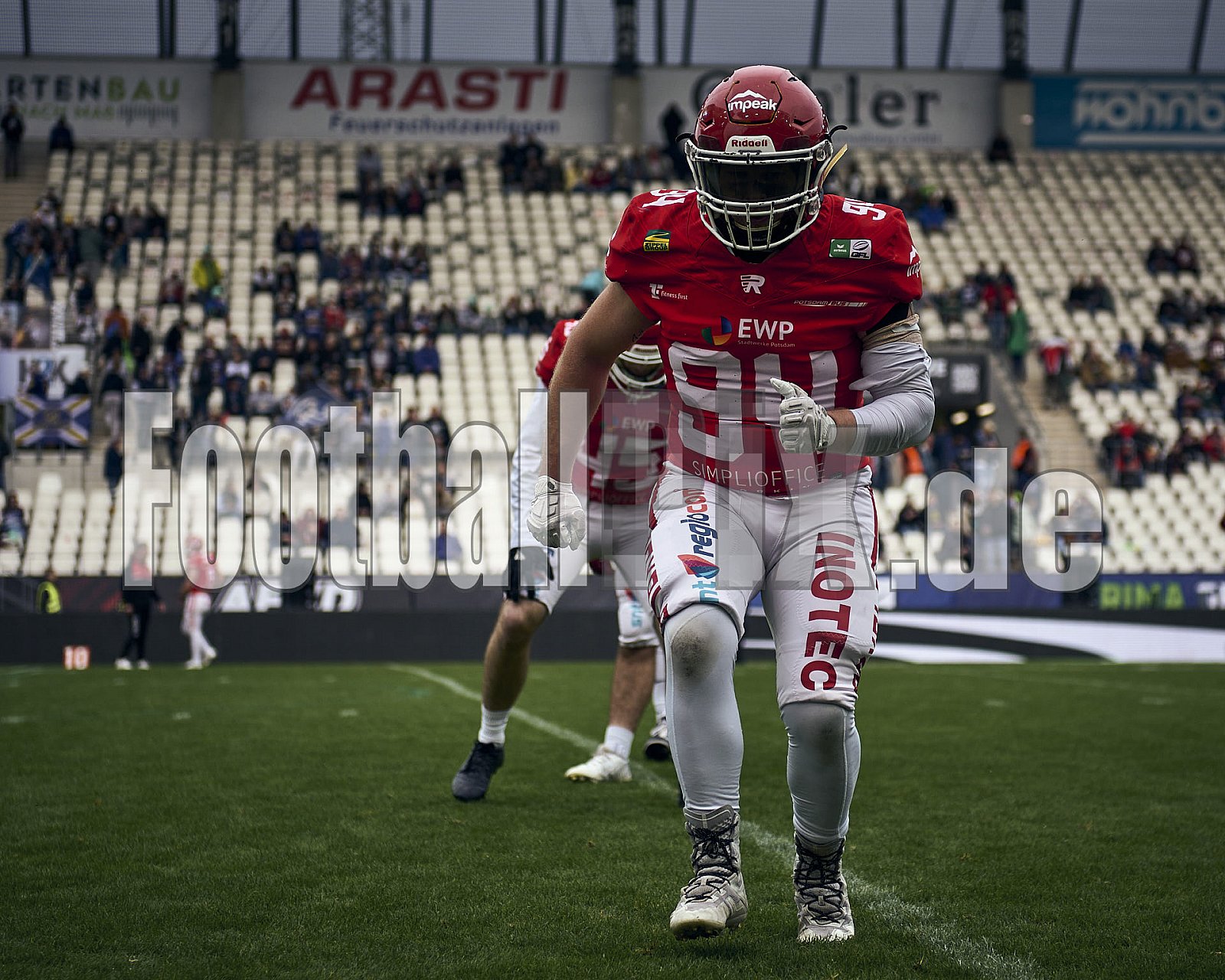 GFL Bowl | Potsdam Royals vs. Dresden Monarchs | 12.10.2024 | Stadion an der Hafenstraße, 97A, Hafenstraße, Vogelheim, Stadtbezirk V, Essen, North Rhine-Westphalia, 45356, Germany | Punkte Endstand 27 : 21 | Bildnummer: 2024-10-12_0054 - GFLBowl2024PotsdamRoyalsVsDresdenMonarchs